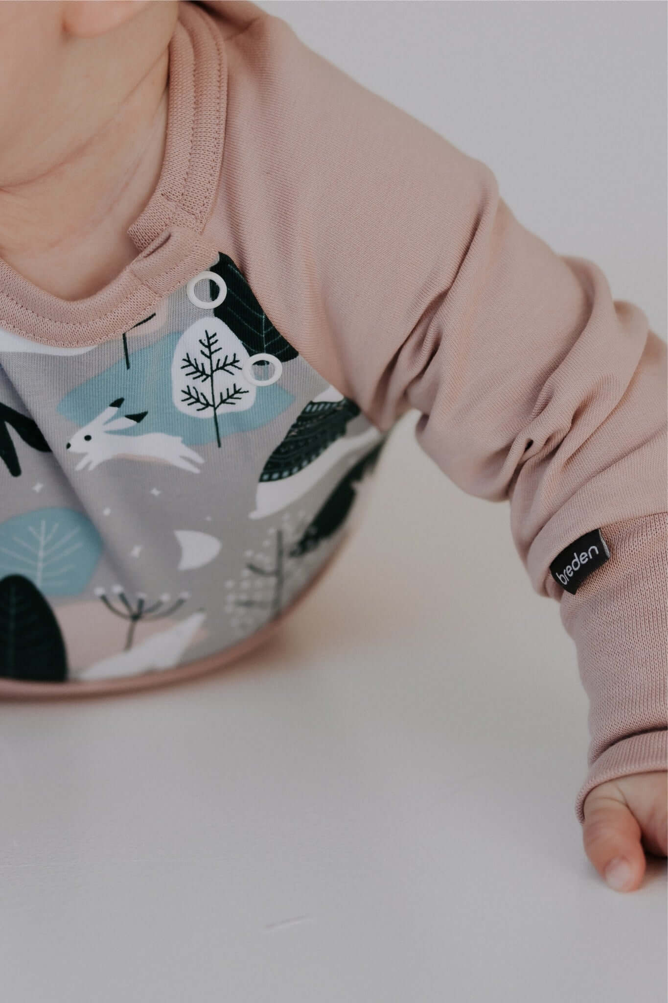 Long Sleeve Baby Bodysuit with Winter Animal Print