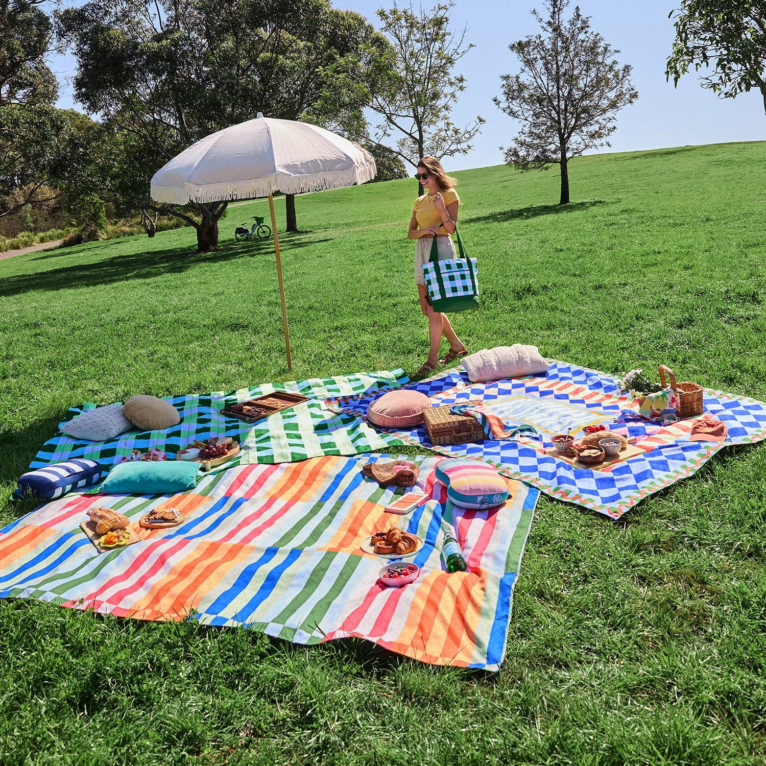 Dock &amp; Bay Picnic Blanket - Sugar Sorbet: Large (170x170cm)