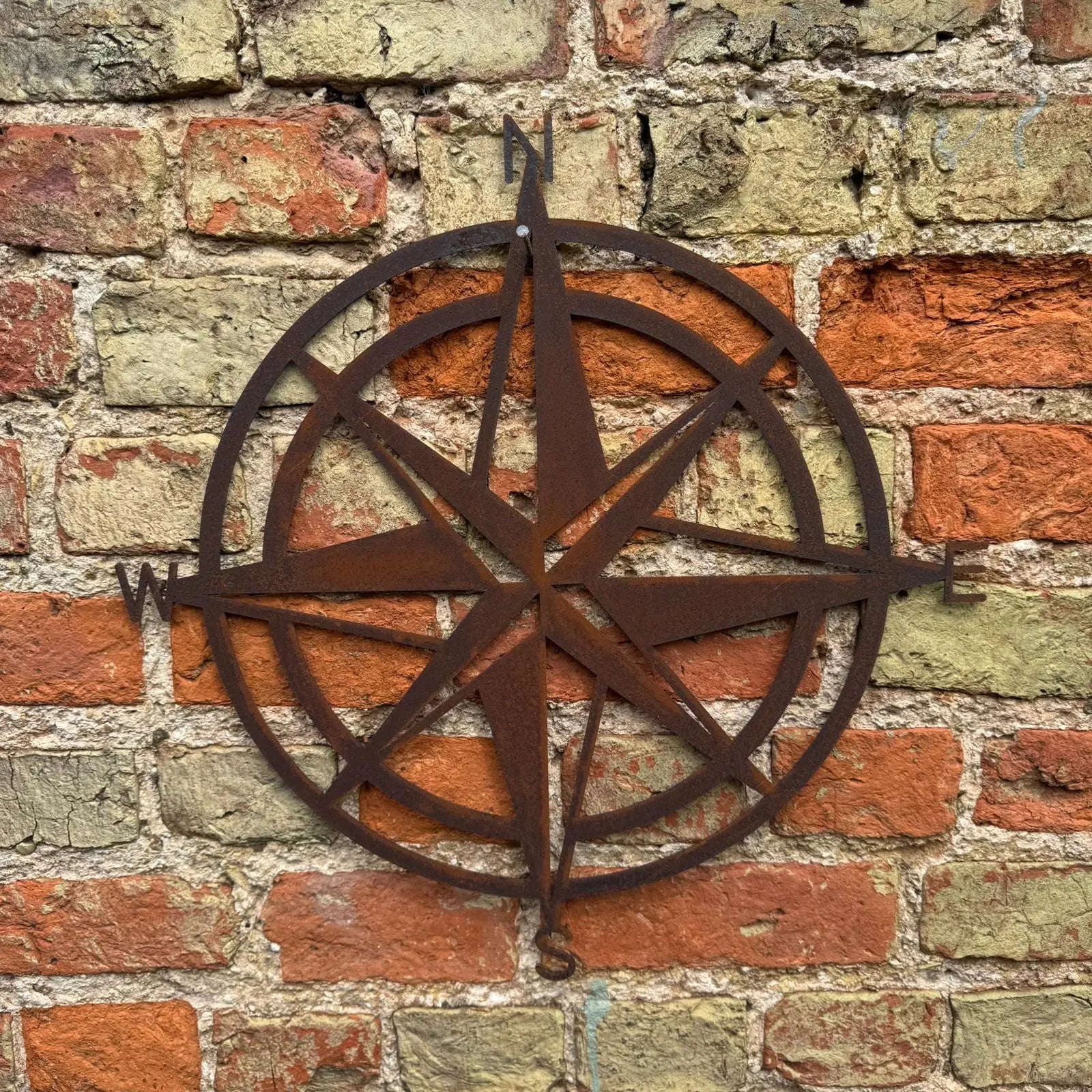 Rusty Compass Garden Decoration , Wall Or Fence Ornament