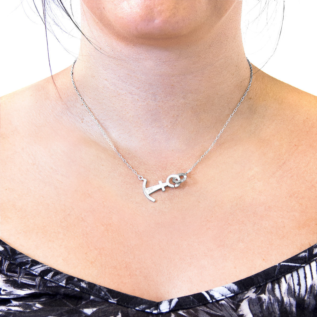 Tourists Anchor Link Paradise Silver Necklace Pendant