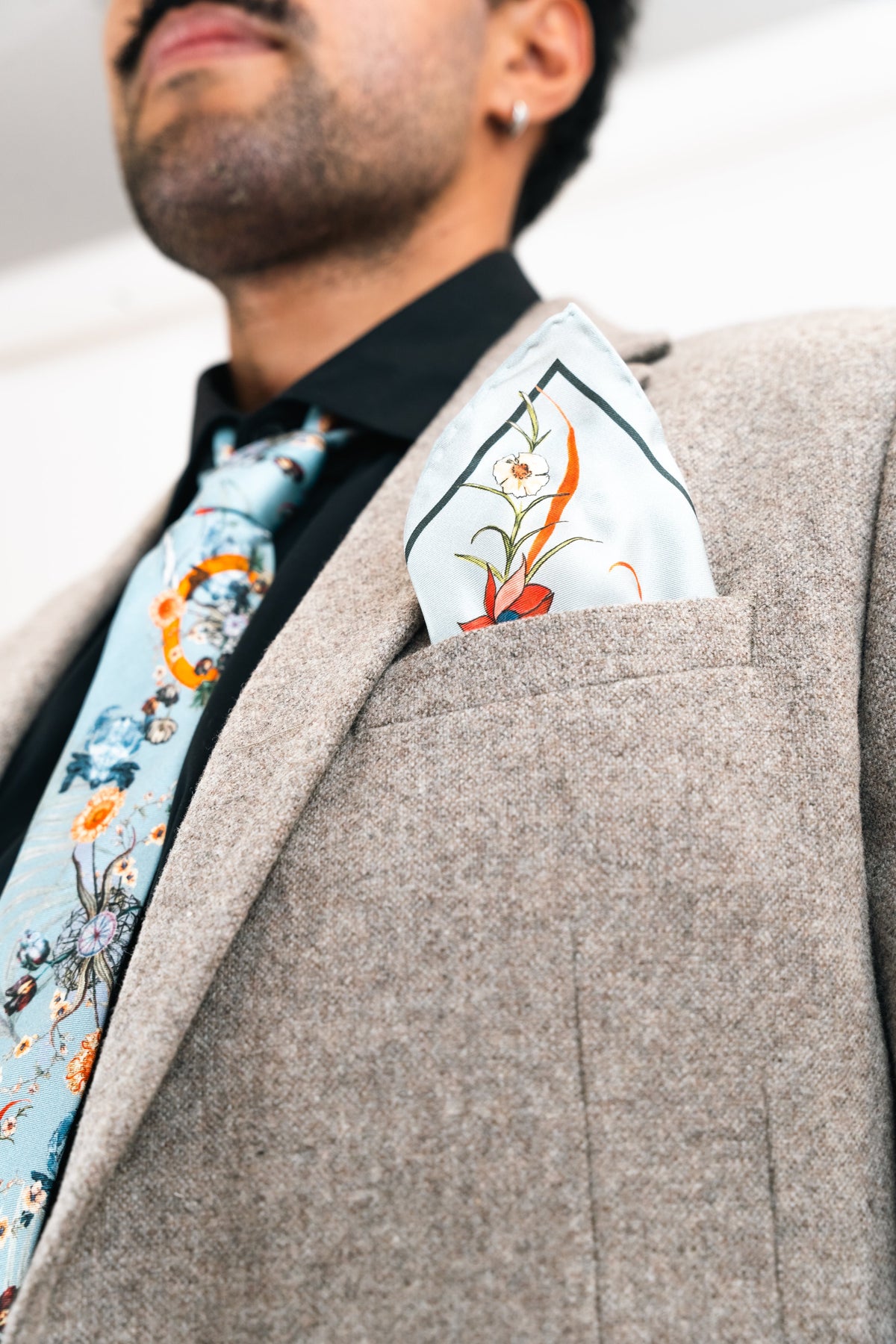 Light Blue Luxury Silk Pocket Square and tie in Gift set in box, 'Evolution' design formal wear for weddings or groomsmen gift