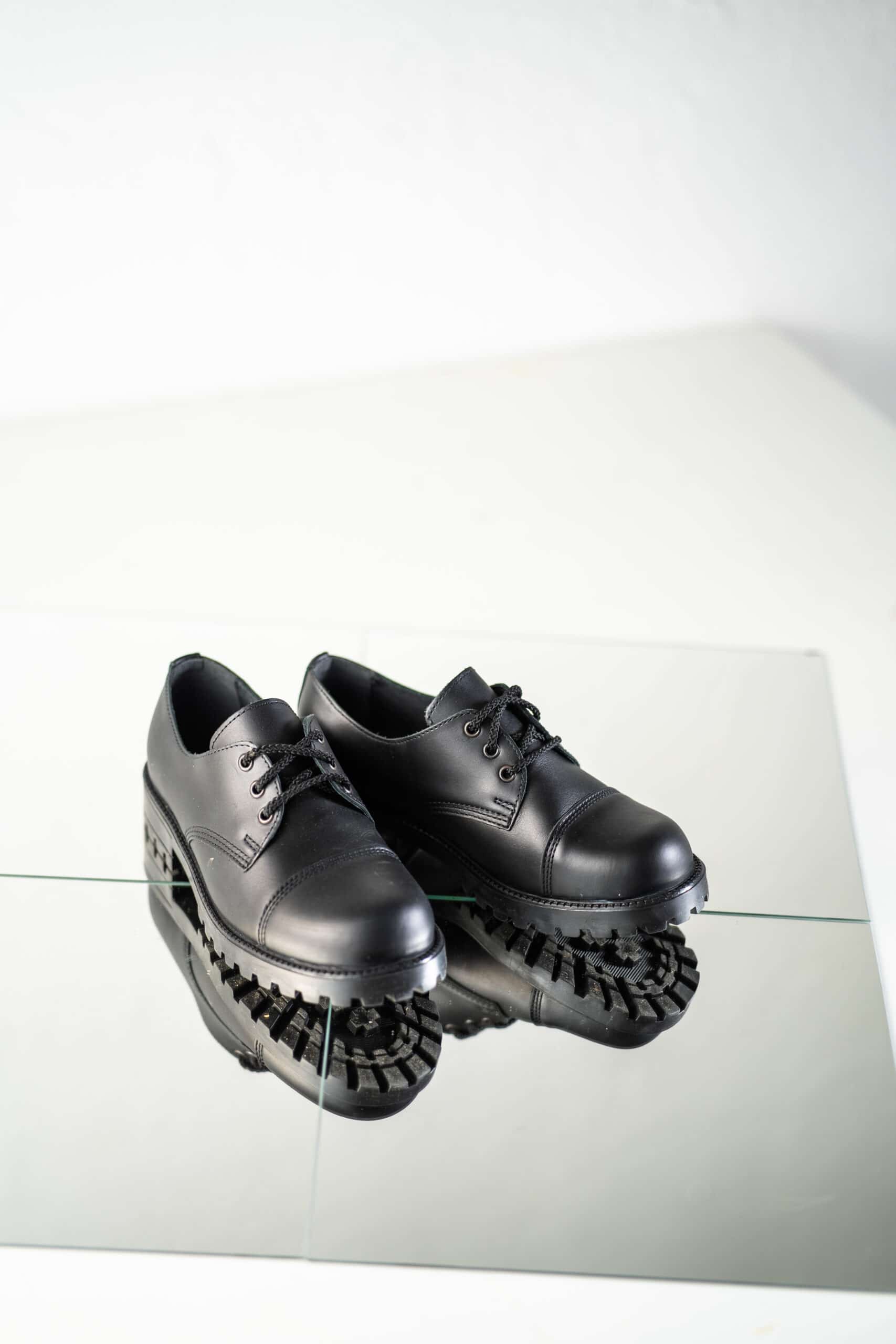 Black Leather Casual Shoes for Everyday Wear
