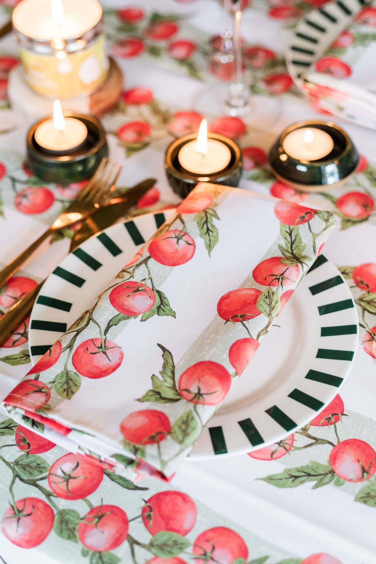 Vine Tomato Napkins (Pair)