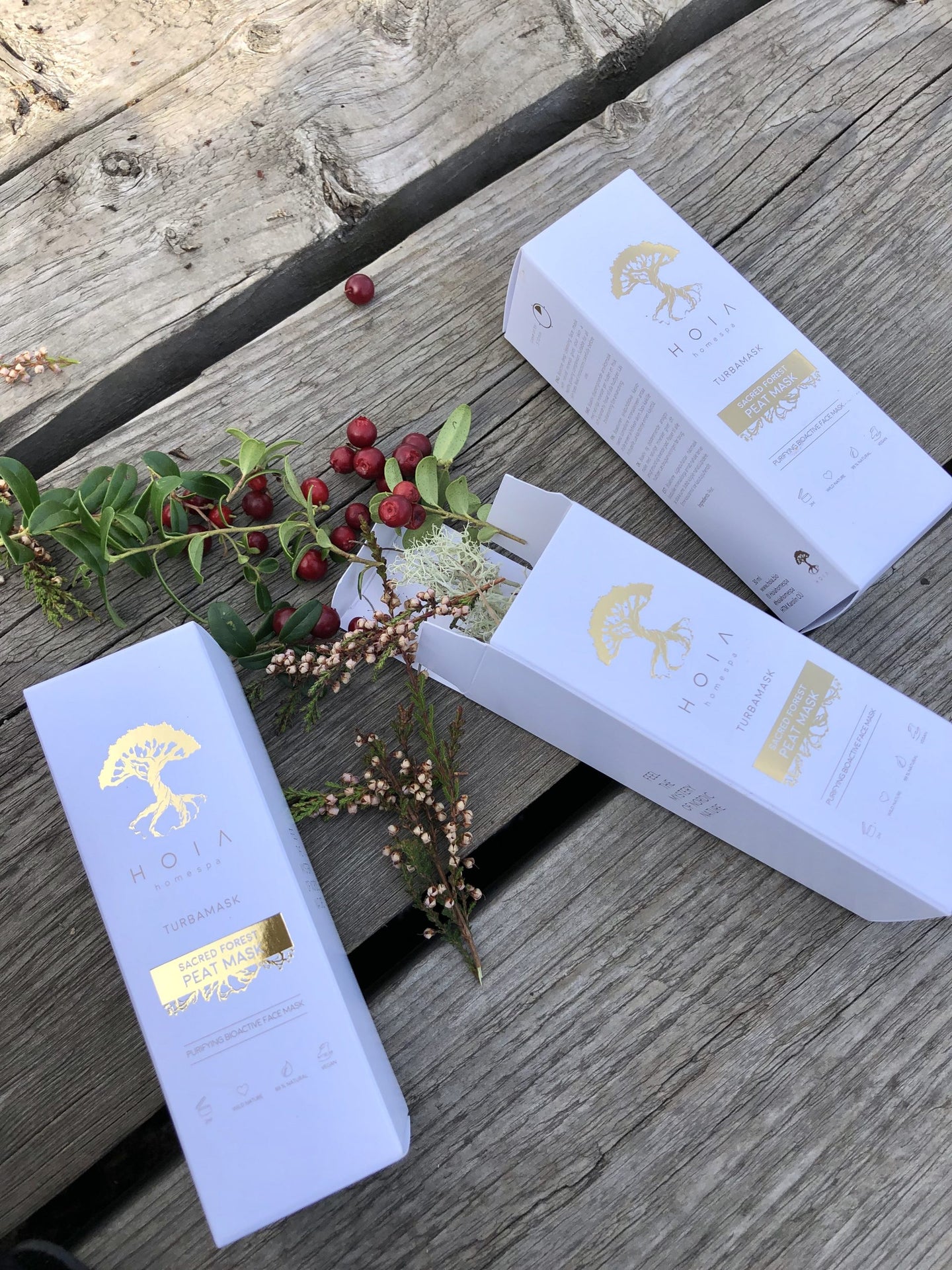 Estonian Peat Face &amp; Body Mask – Balancing &amp; Anti-Aging by HOIA at www.brixbailey.com