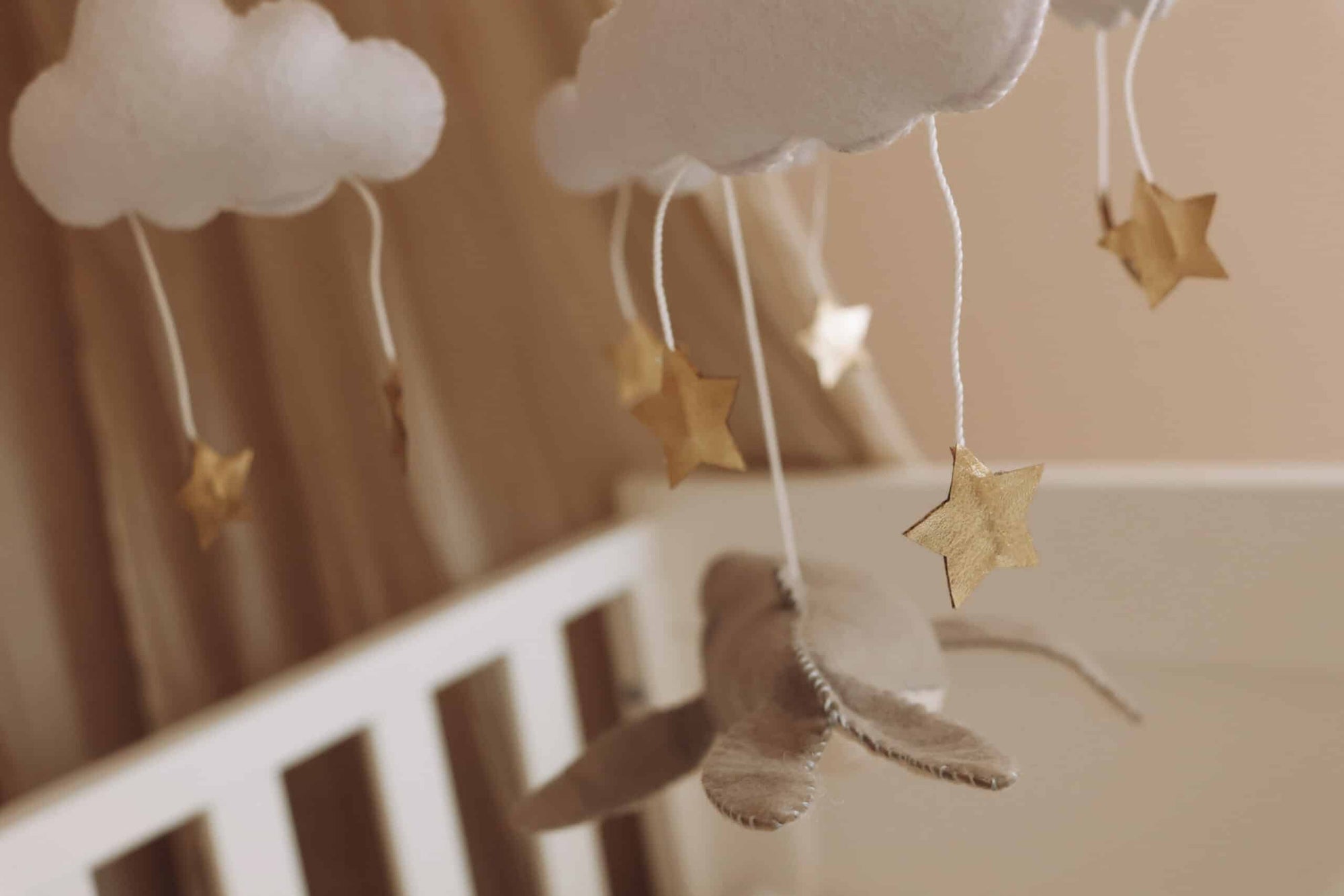 Handmade Whale &amp; Balloons baby mobile-7