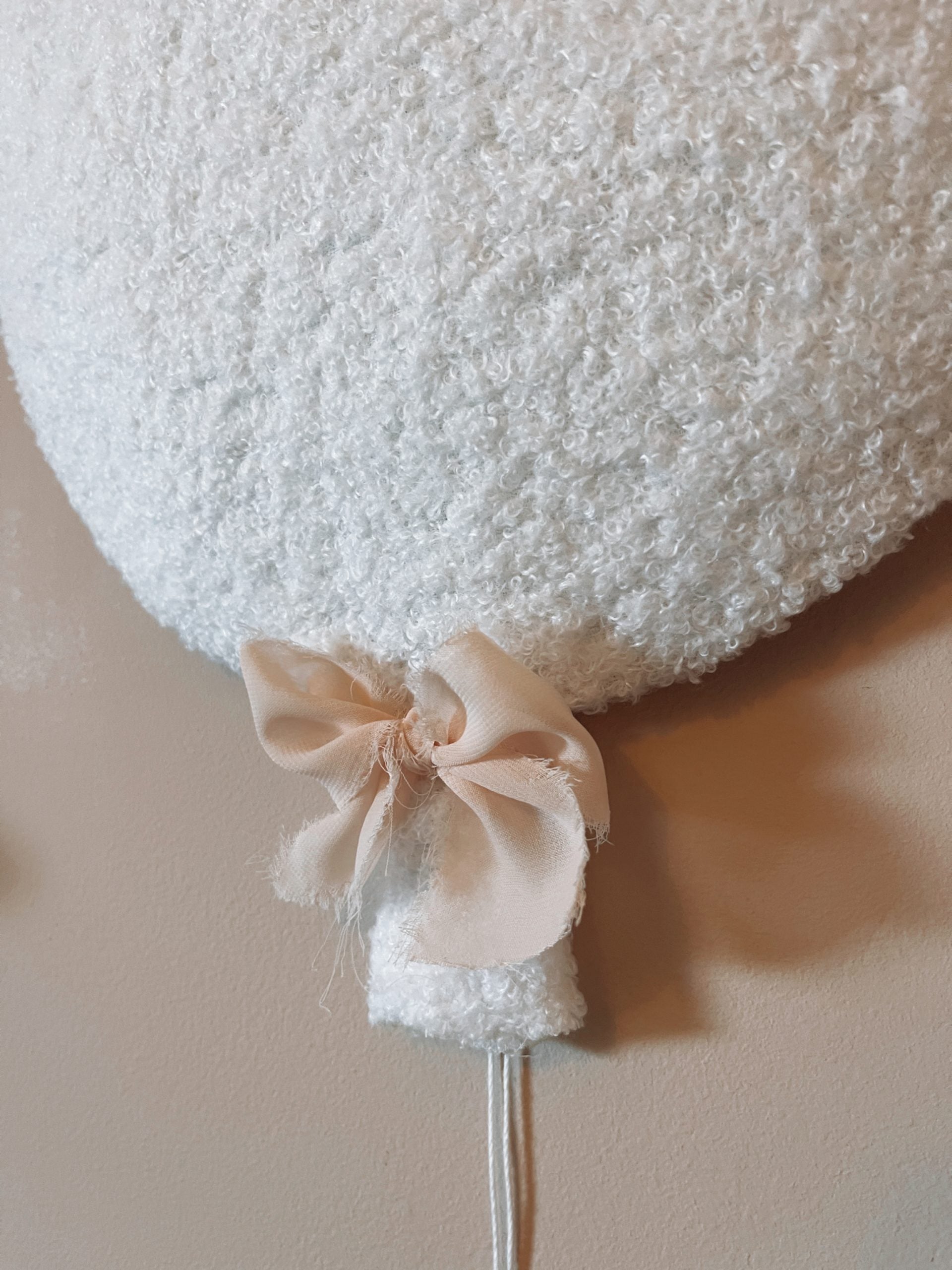 Bouclé balloon wall deco-3