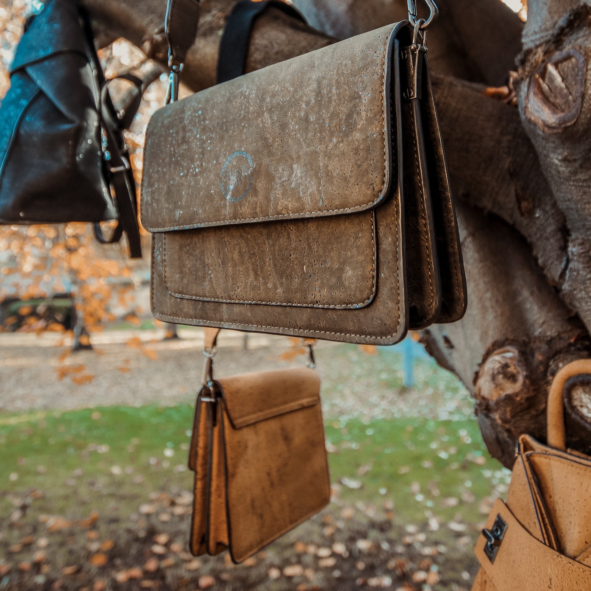 Lamego Cross Body - BROWN