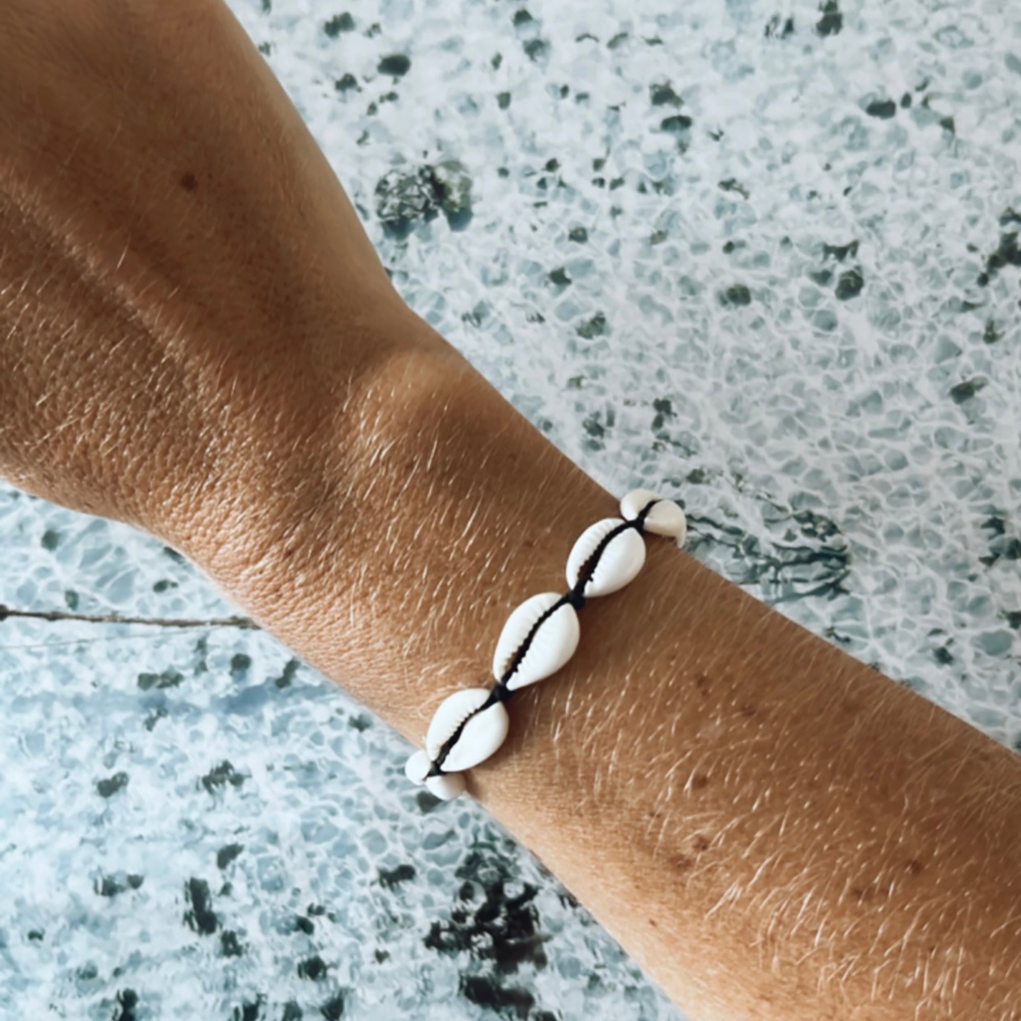 Bracelet-Black Shells-0