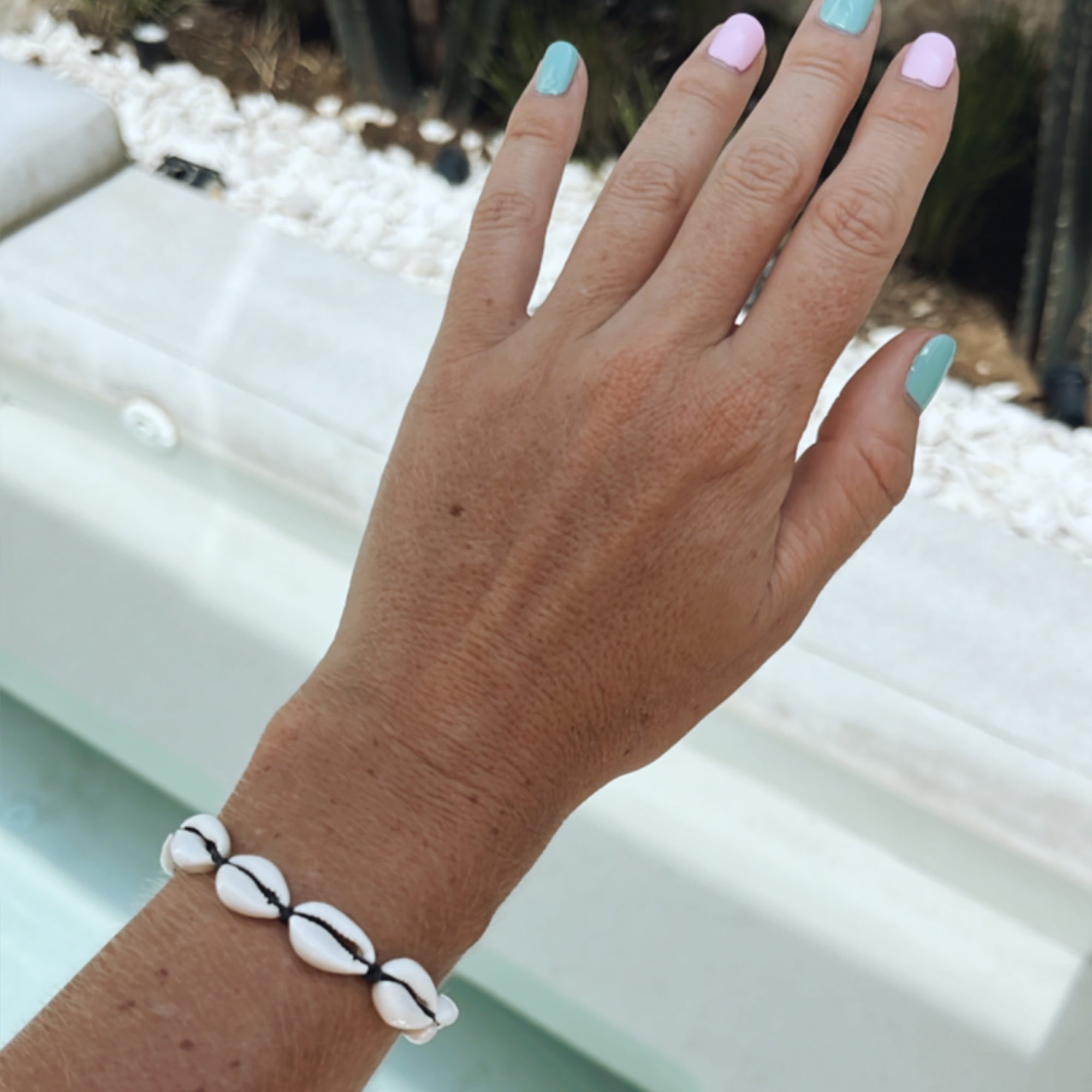 Bracelet-Black Shells-2