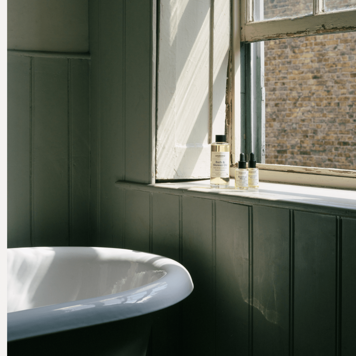 Bath &amp; Shower Oil with Roman Chamomile &amp; Cornish Lavender