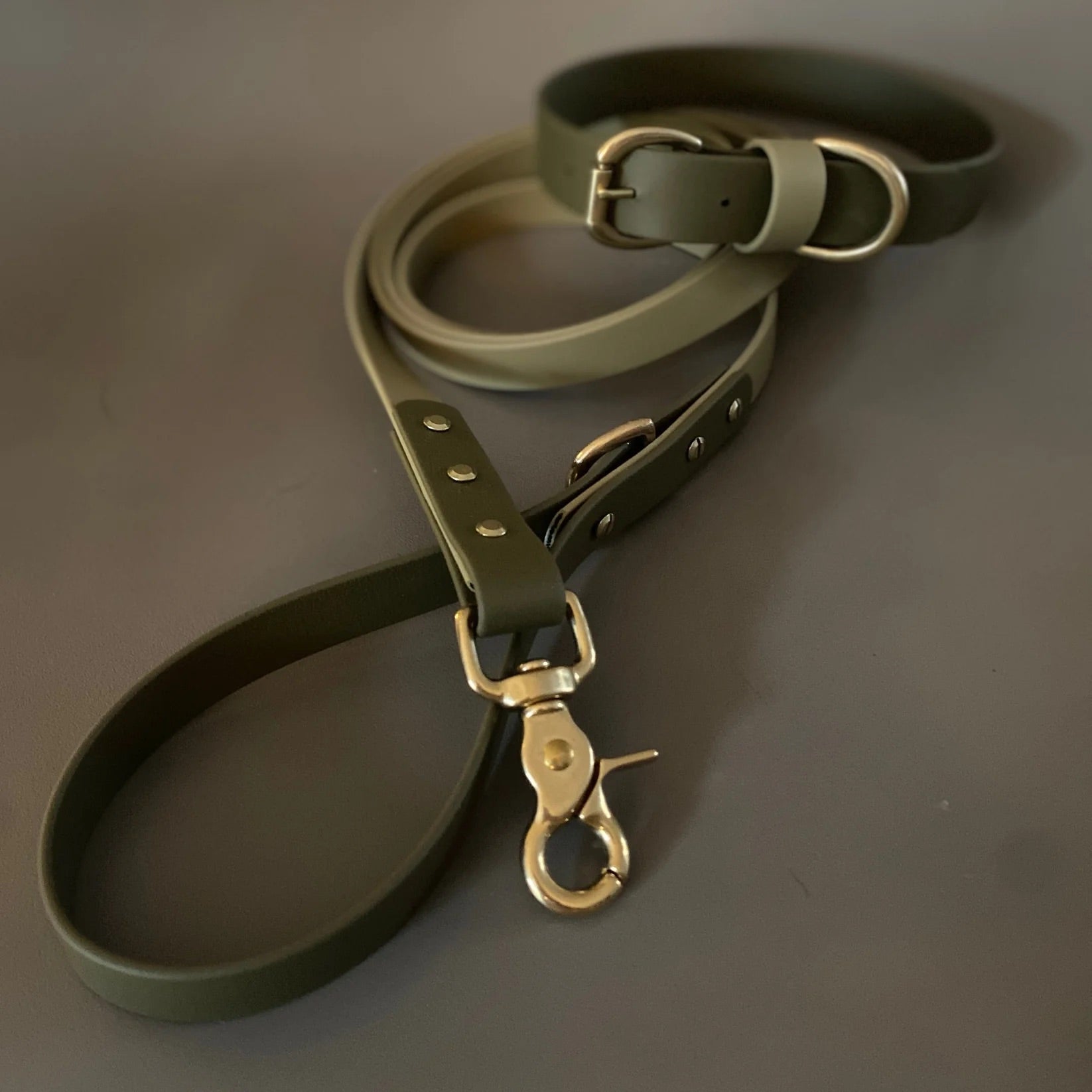 Bentley Olive &amp; Khaki Colour Block Lead