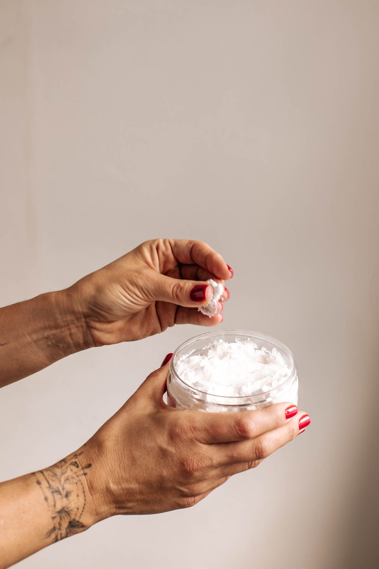 Aloe Exfoliating Shower Cream – Softens &amp; Rejuvenates Skin by Black Giraffe Brand at www.brixbailey.com