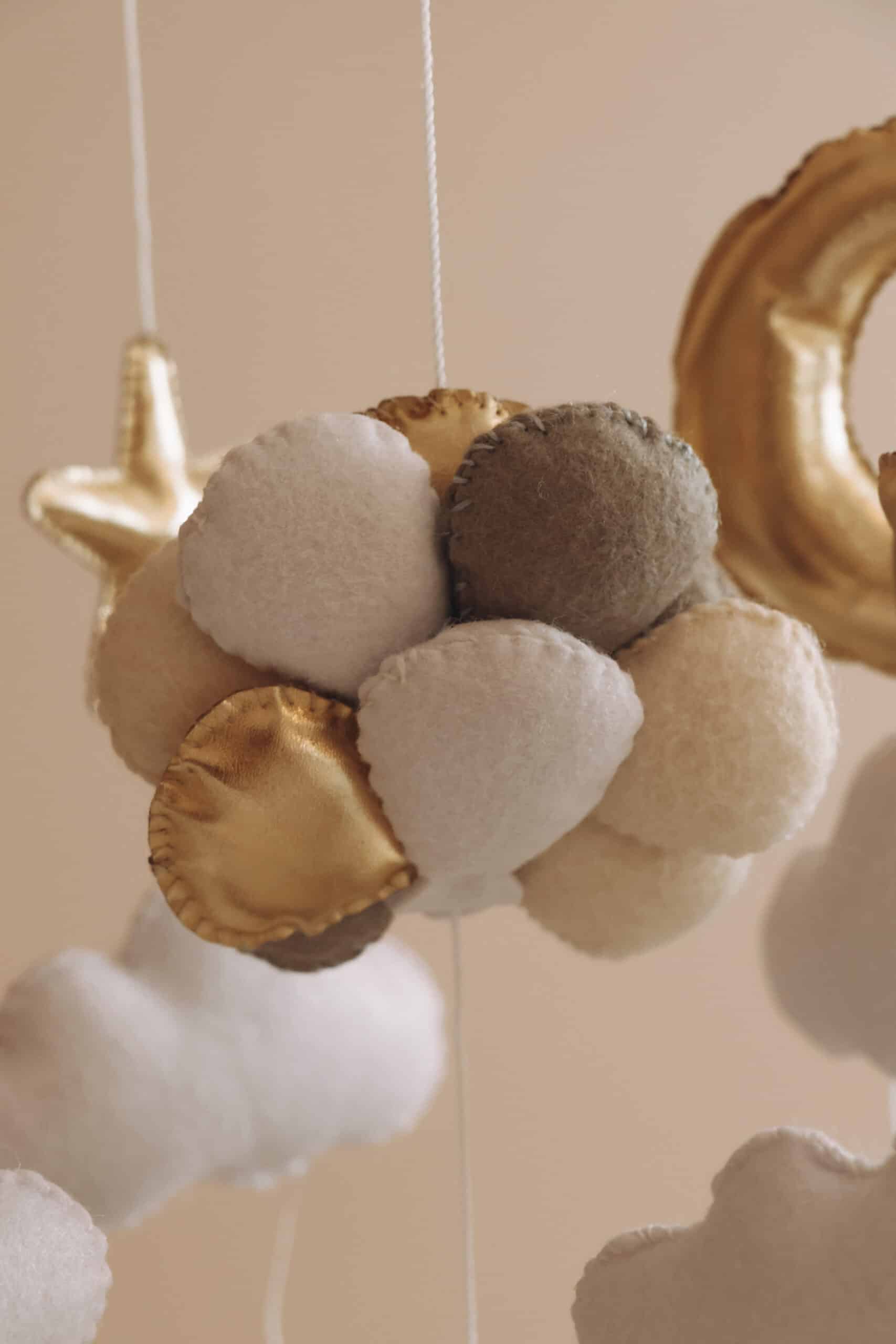 Handmade Whale &amp; Balloons baby mobile-5