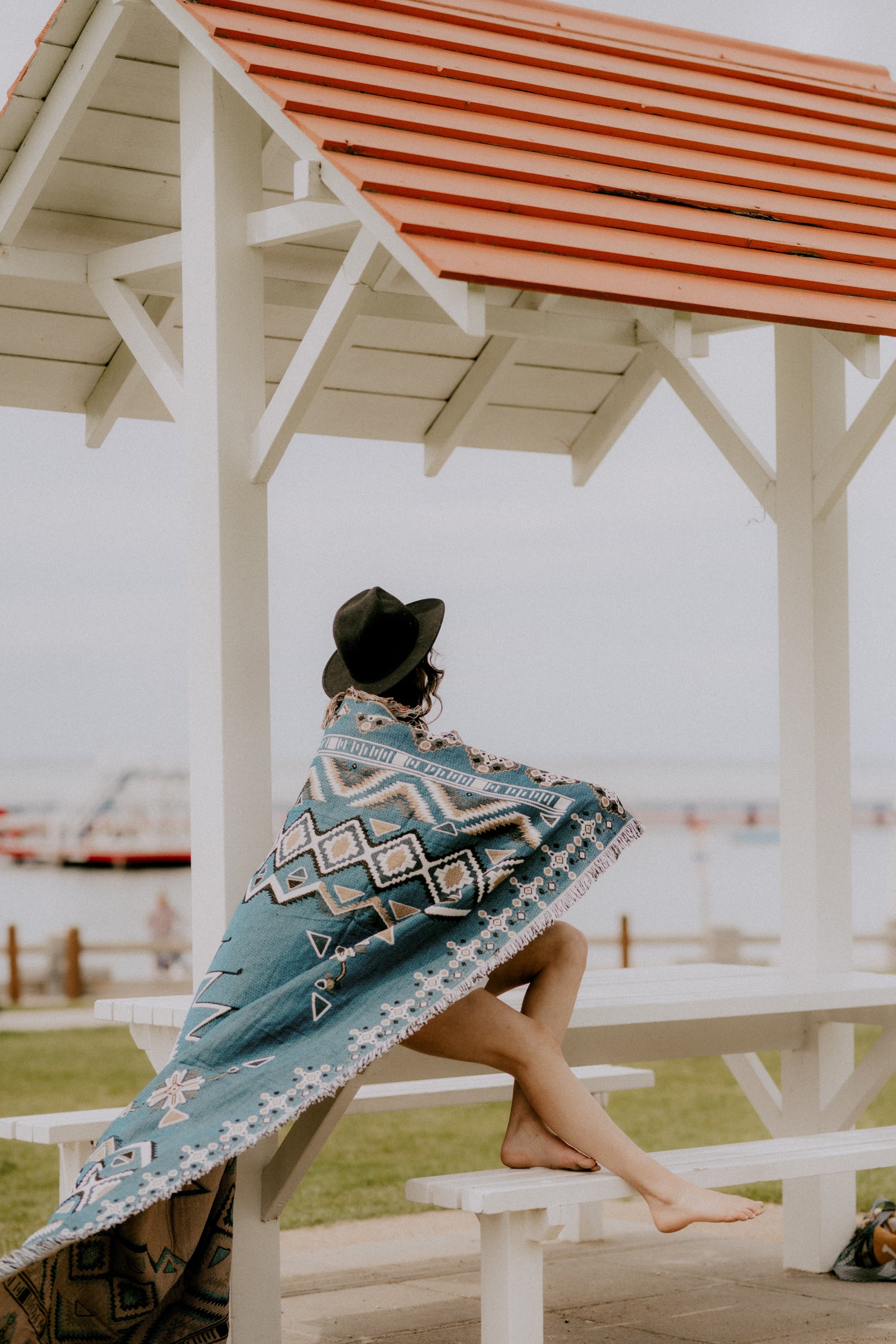 Let It Be&#39; Woven Picnic Rug / Throw