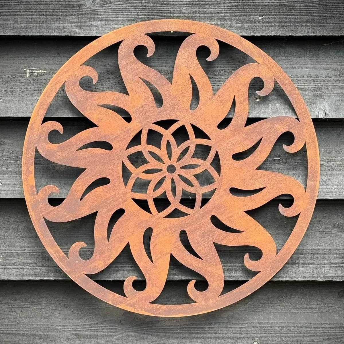 Rusty Metal Sun Garden Fence Decoration