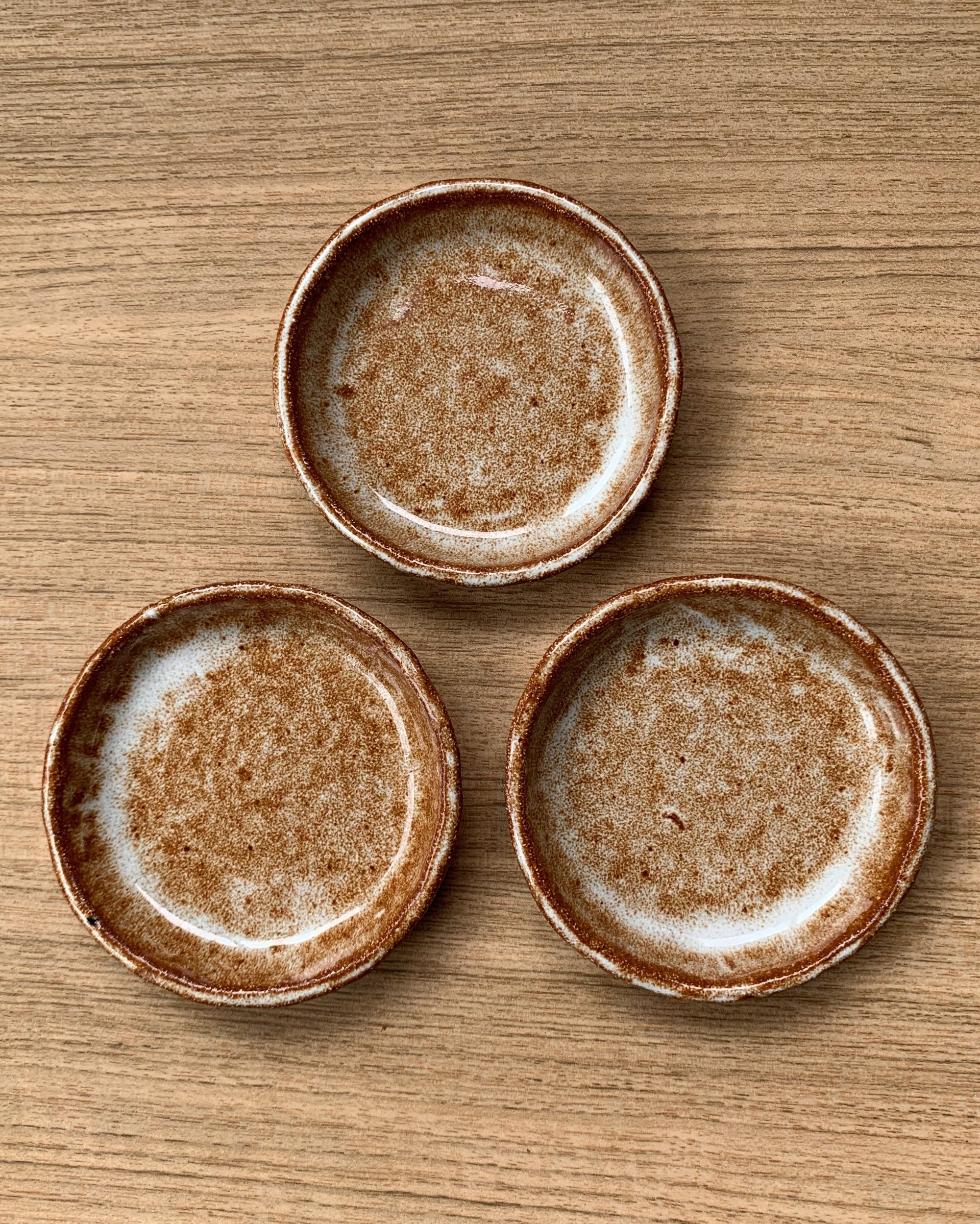 tiny plates - caramel