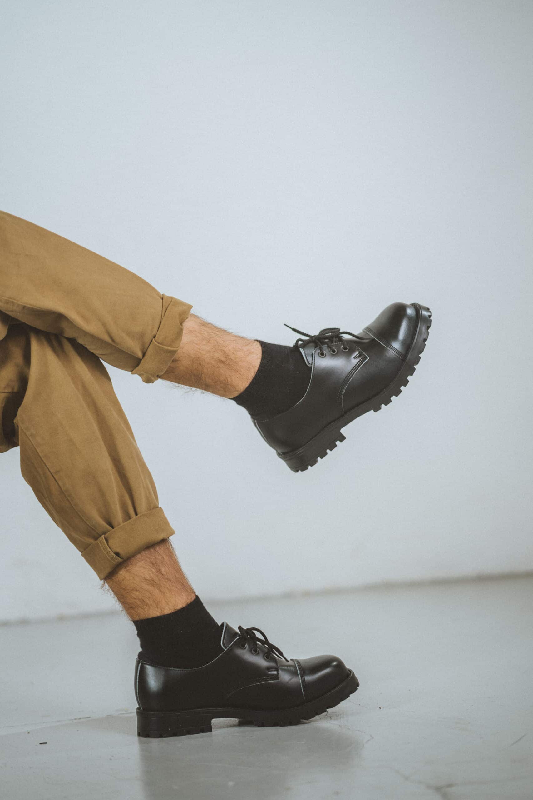 Black Leather Casual Shoes for Everyday Wear