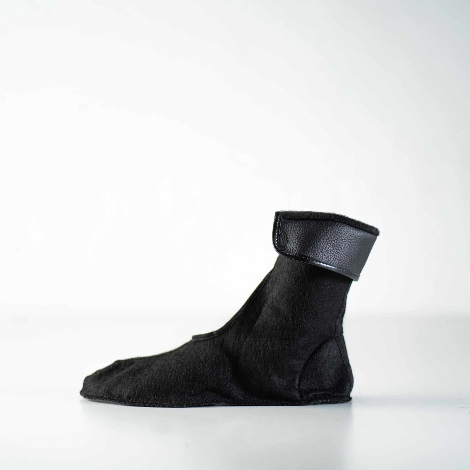 M77-Compatible Inner Socks – Superior Warmth & All-Weather Comfort by Samelin at www.brixbailey.com