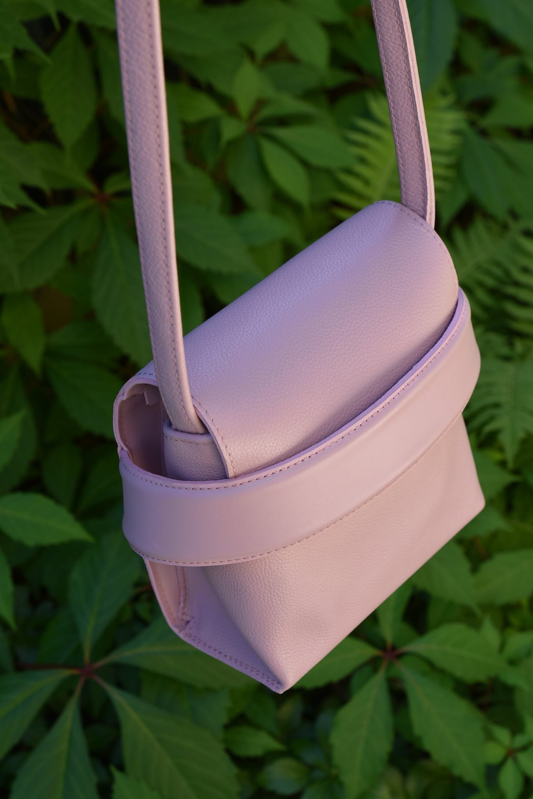 Lilac Leather Shoulder Bag Luce