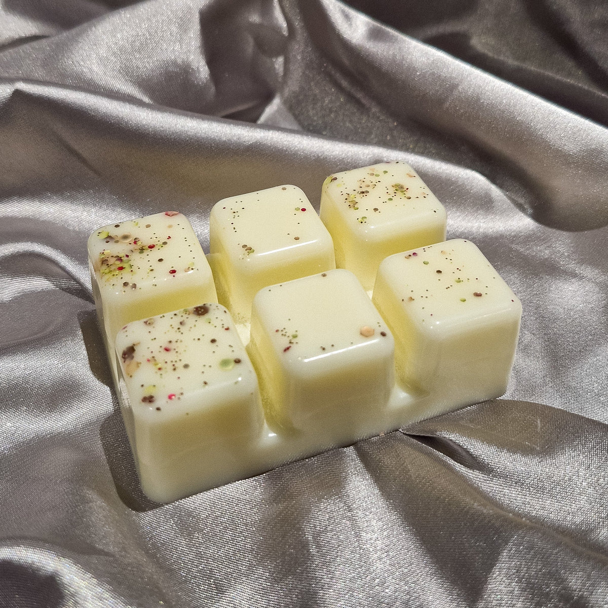 Dark Honey &amp; Sandalwood - Wax Melt Clamshell