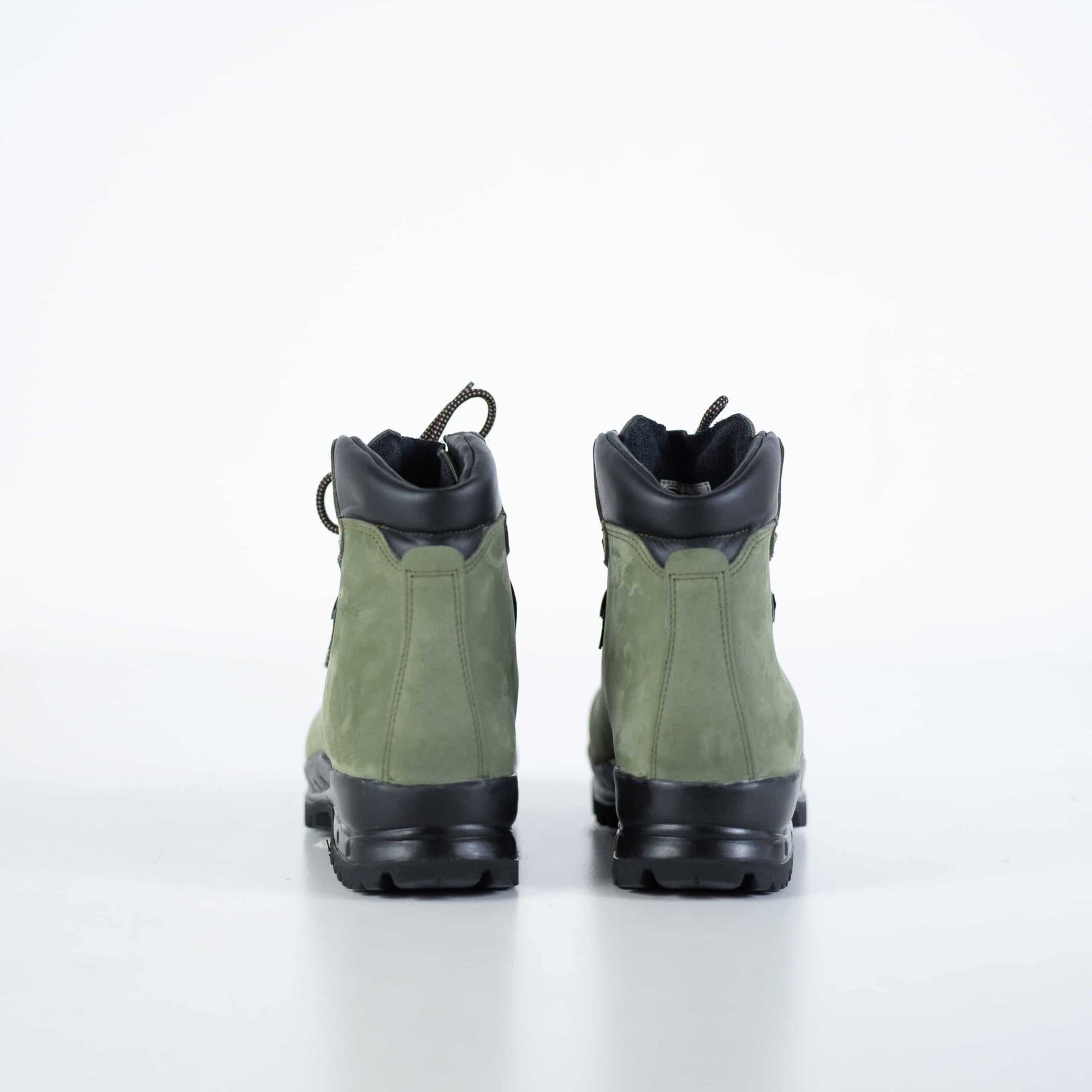 Waterproof Hiking Boots for Rugged Adventures