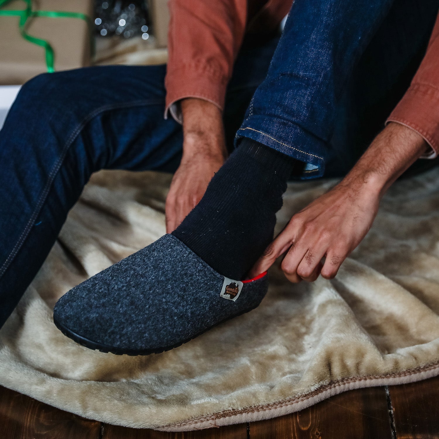 Outback - Men's - Charcoal &amp; Red