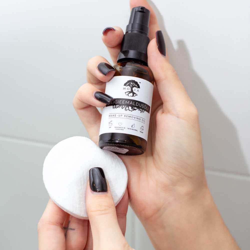 Gentle Natural Makeup Remover Oil – Soothes &amp; Restores Skin by HOIA at www.brixbailey.com