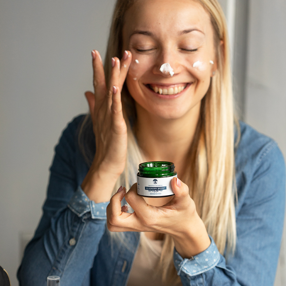 Blueberry Boost Face Cream – Antioxidant-Rich & Soothing by HOIA at www.brixbailey.com