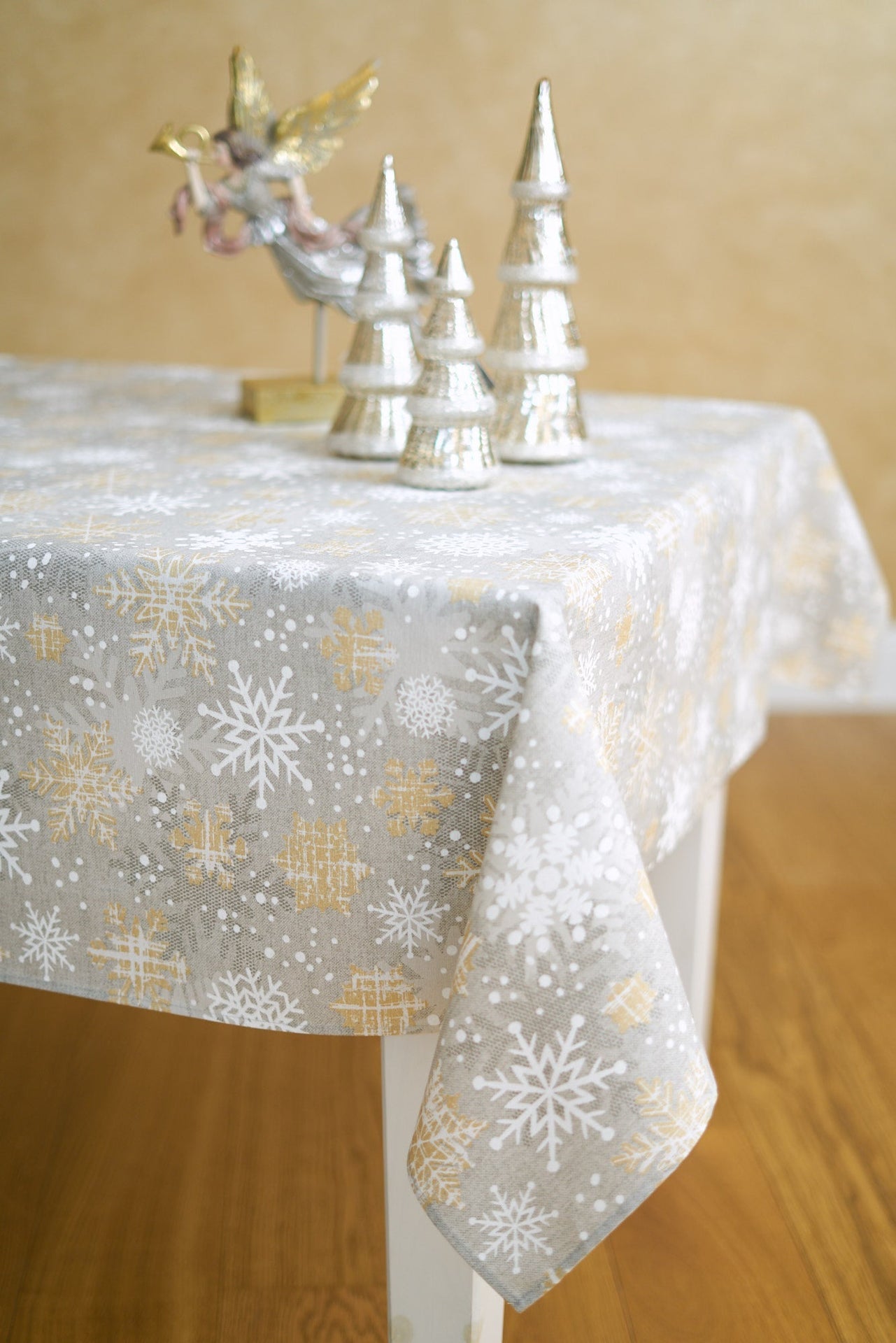 Winter Snowflakes Tablecloth – Elegant Holiday Dining Decor by Hortensias Home at www.brixbailey.com