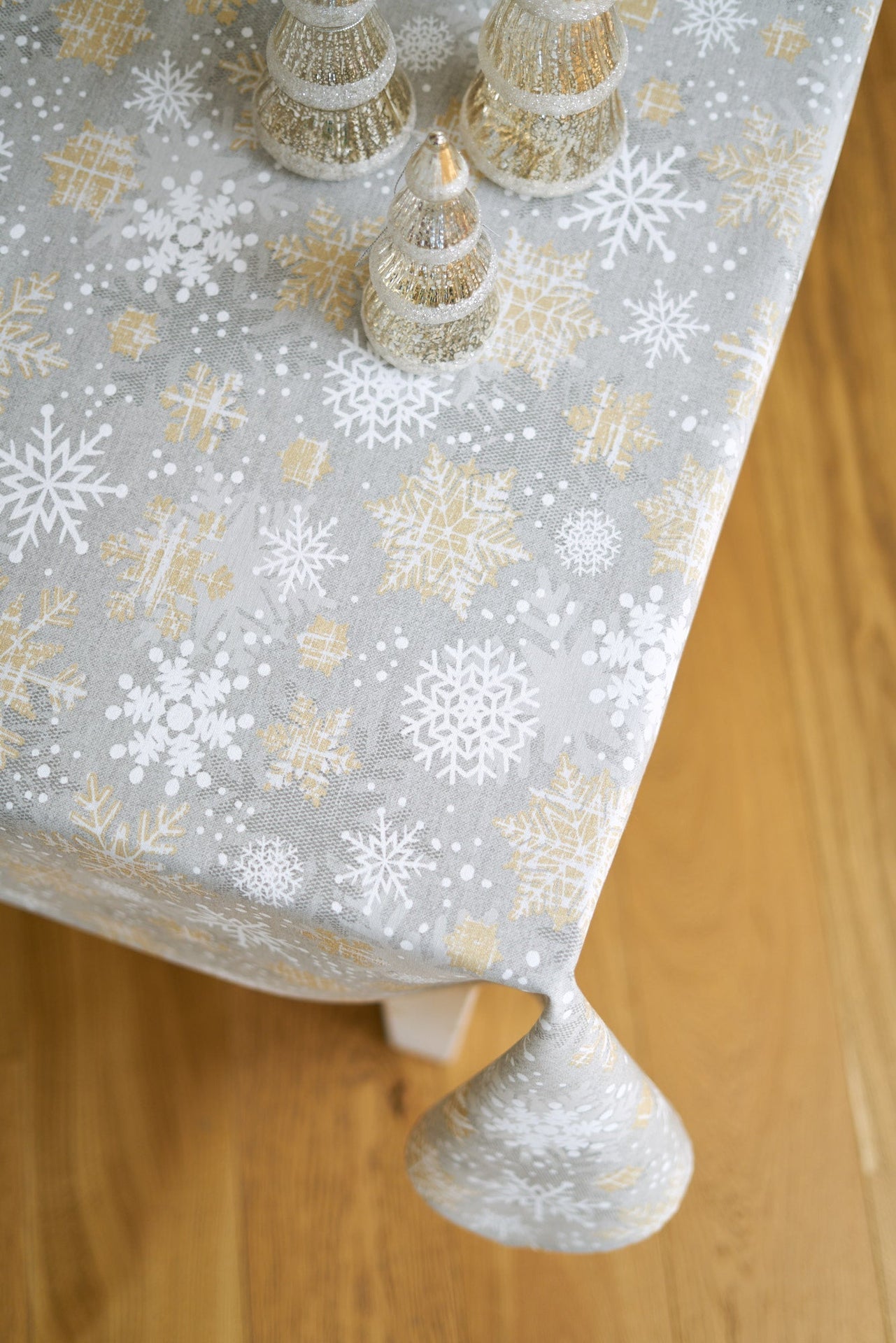 Winter Snowflakes Round Tablecloth – Elegant &amp; Durable Holiday Decor by Hortensias Home at www.brixbailey.com
