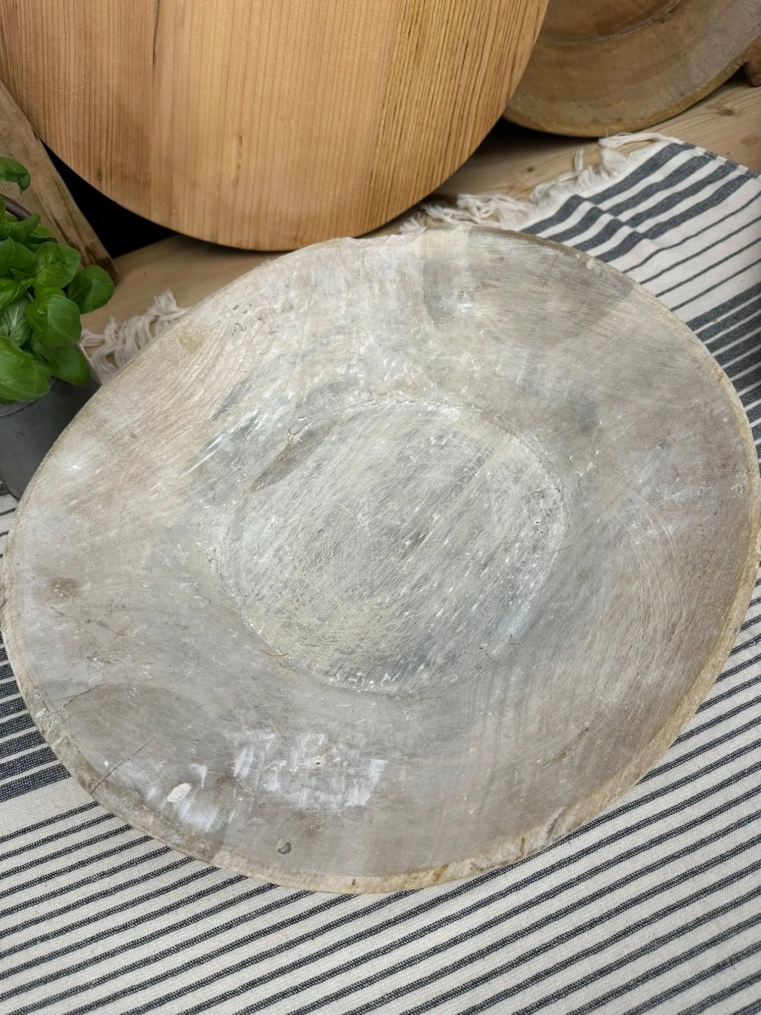 Vintage Bleached Wooden Serving Bowl / Fruit Bread Antipasti Cheese Board Tray