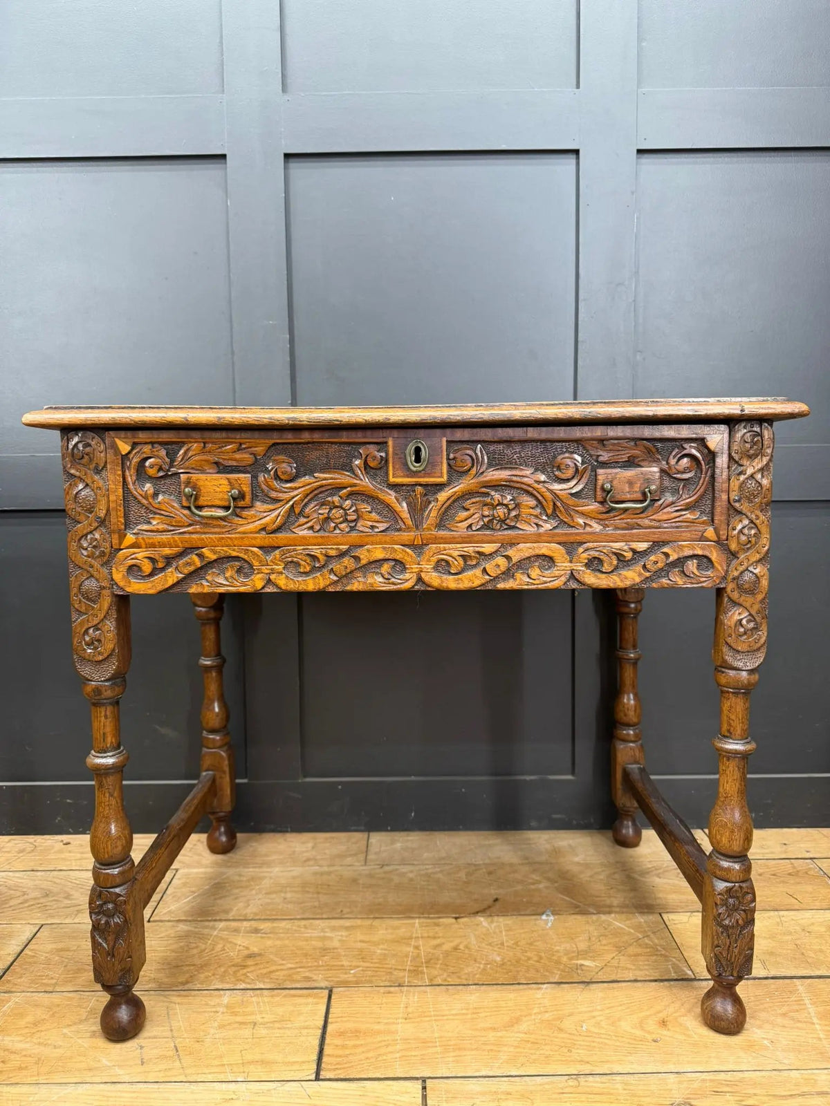 Antique Carved Oak Side Table with Drawer / Occasional Lamp Hall Table