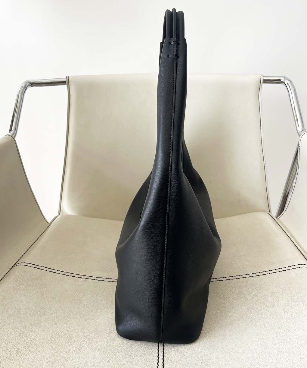 Riviera Shoulder Hobo in Black