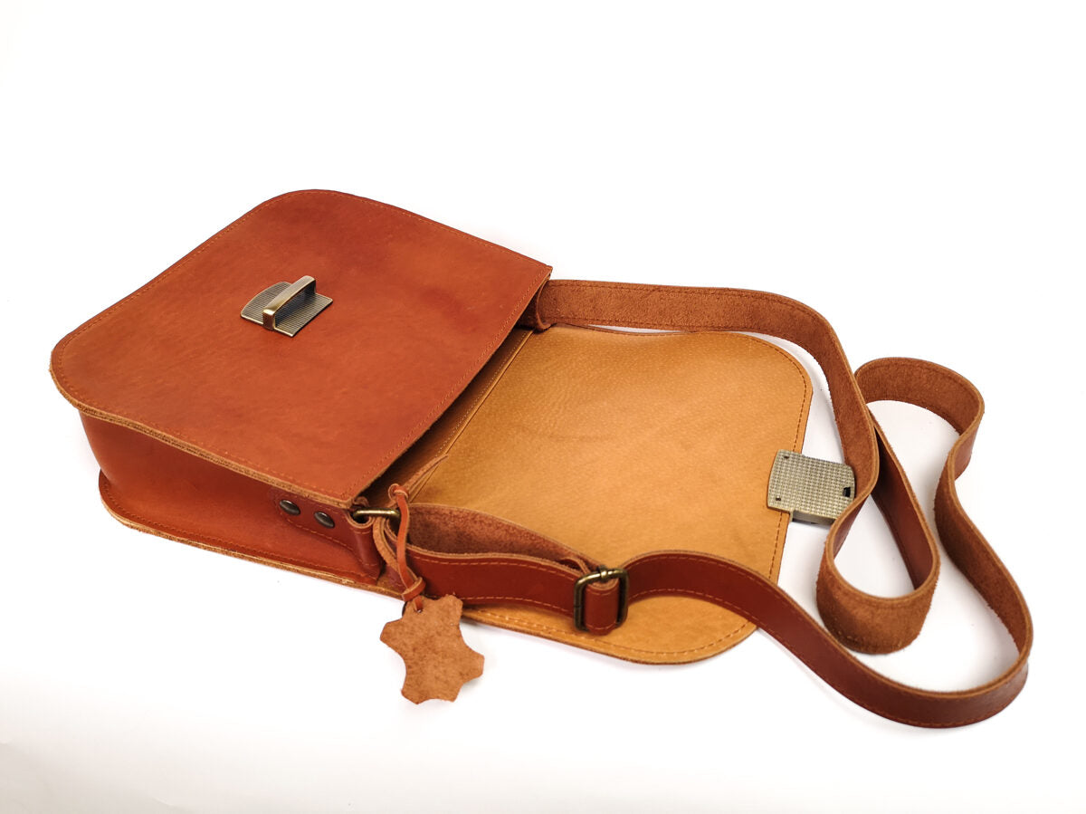 Light Brown Natural Leather Saddle Bag Large