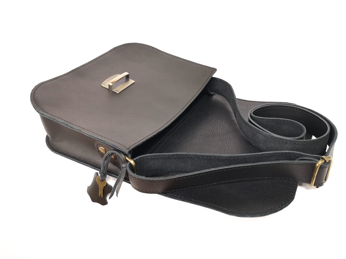 Natural Leather Saddle Bag Large in Black