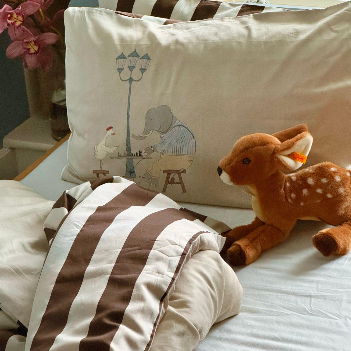 Follies in the Park - Reversible Bedding Bundle Set