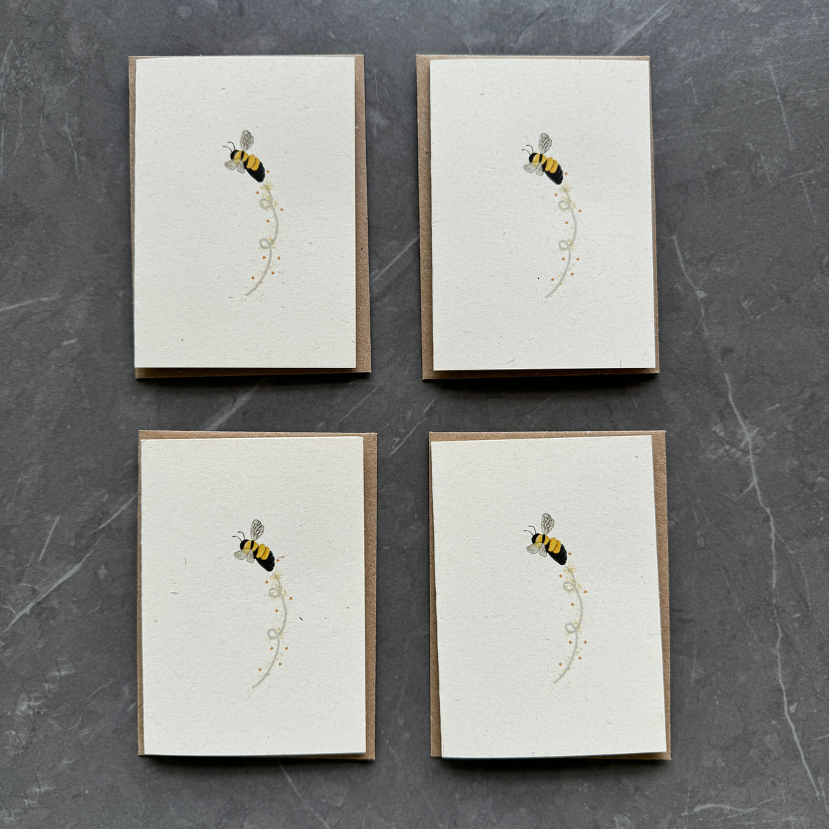 Small note cards with bee design