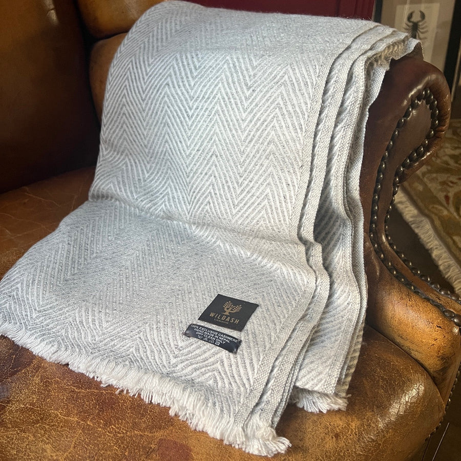 Premium Noble Cashmere Blanket, 100% pure cashmere, handwoven in Nepal, luxurious herringbone pattern, soft grey, XL size 125x250cm by Wildash London at brixbailey.com