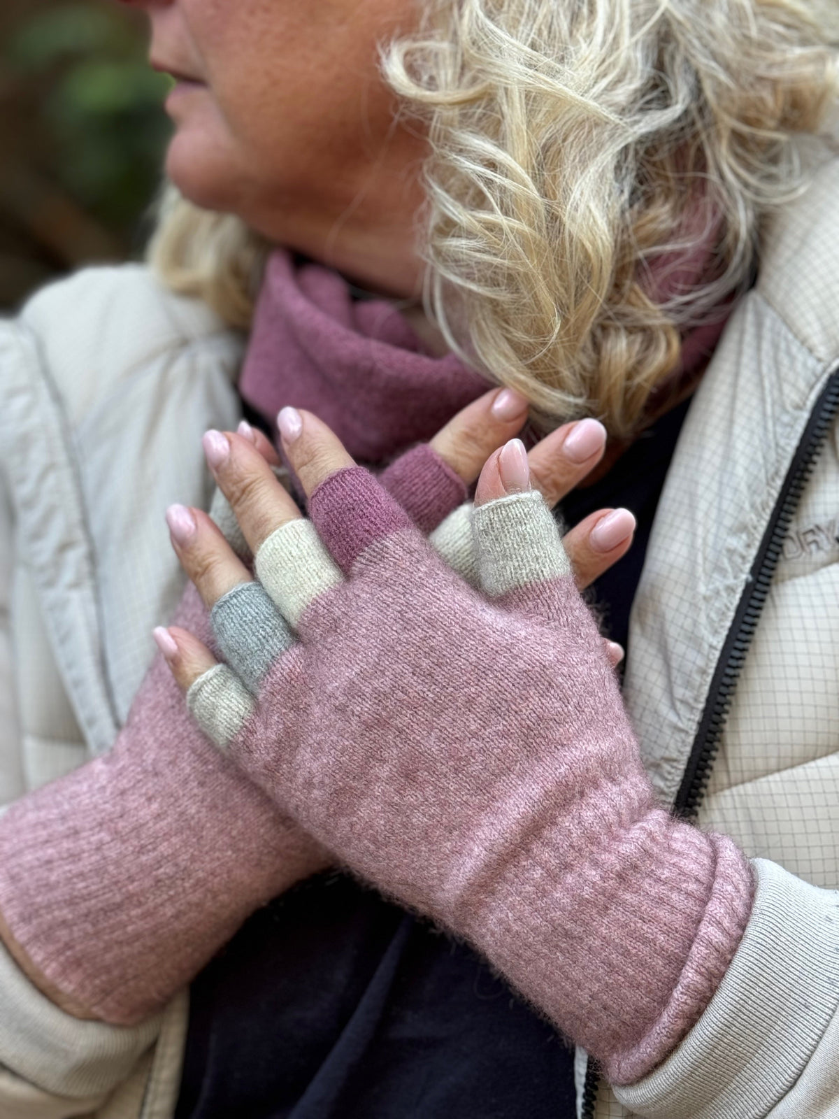Possum Merino &amp; Silk Multicoloured Fingerless Gloves