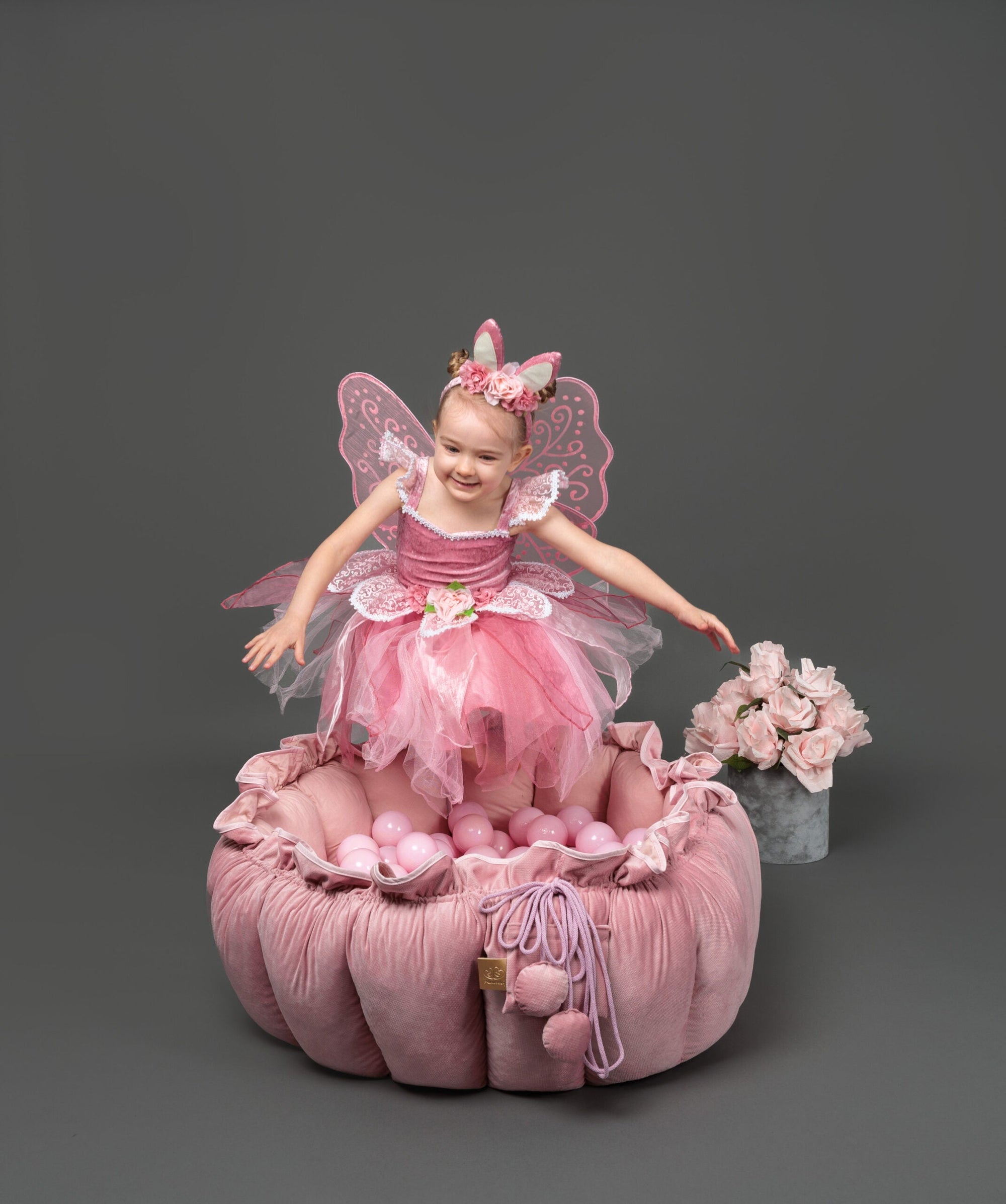 Flower Play Mat with Ball Pit Pink and White