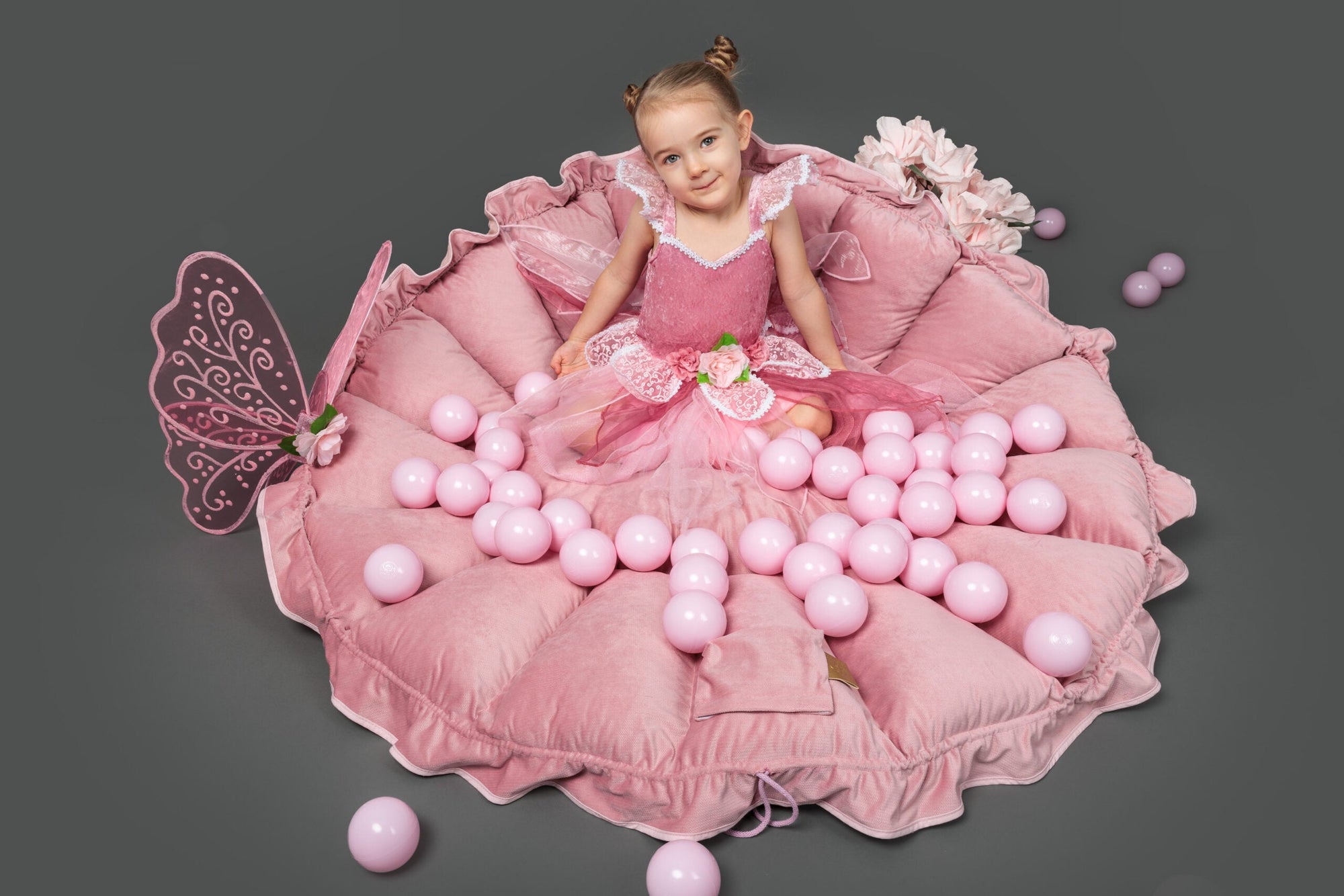 MeowBaby Flower Playmat & Ball Pit – Fun & Developmental Play Toy by MeowBaby at www.brixbailey.com