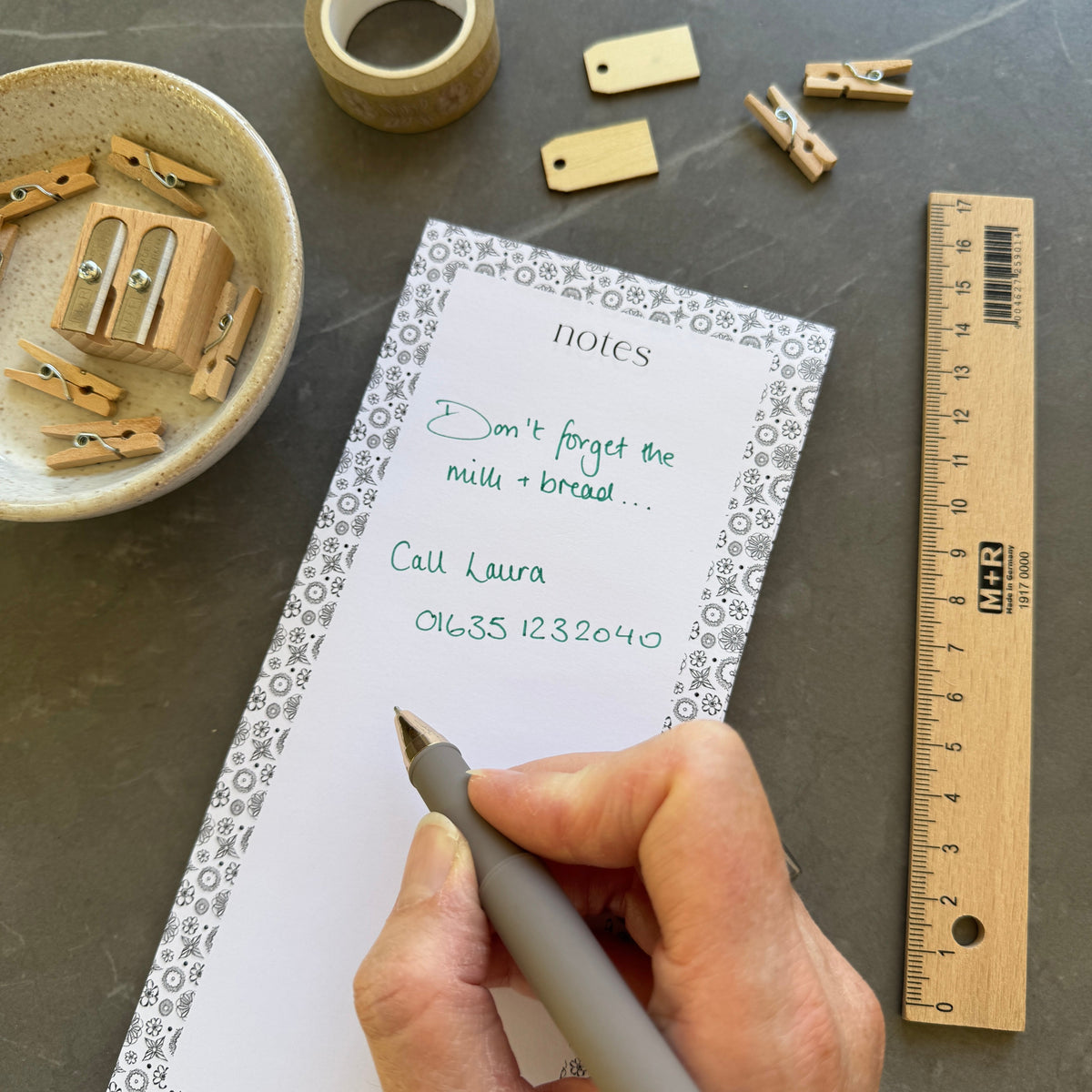 Floral Patterned List Pad