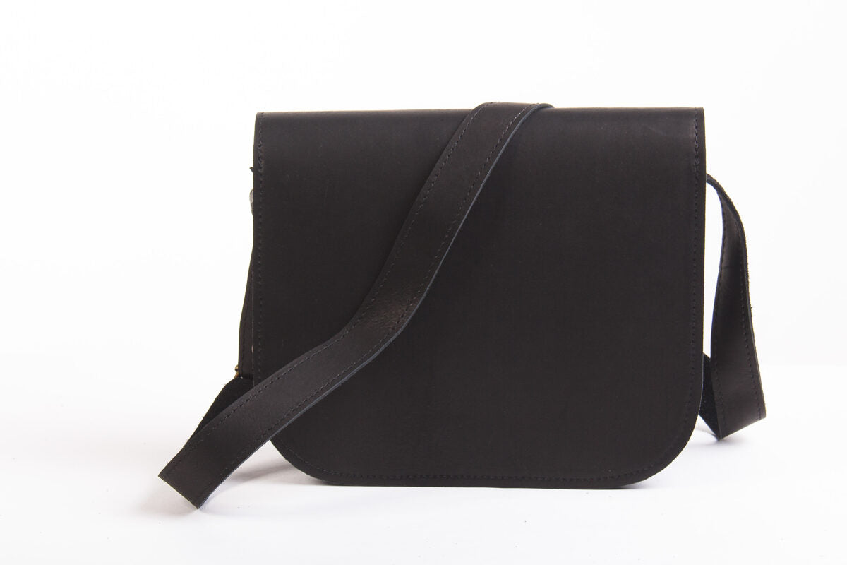Natural Leather Saddle Bag Large in Black