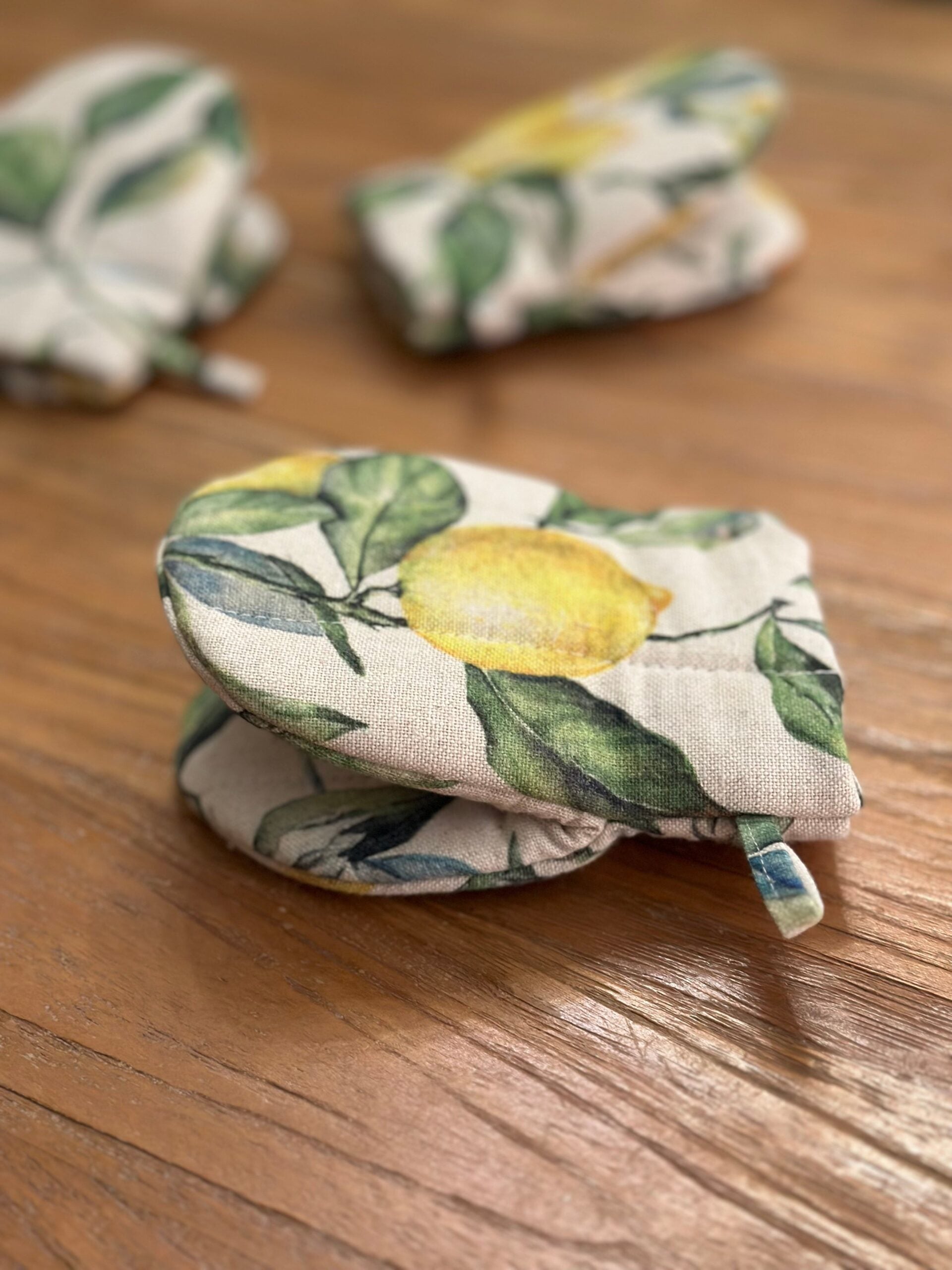 Lemon Linen Oven Glove with Double Wool Filling