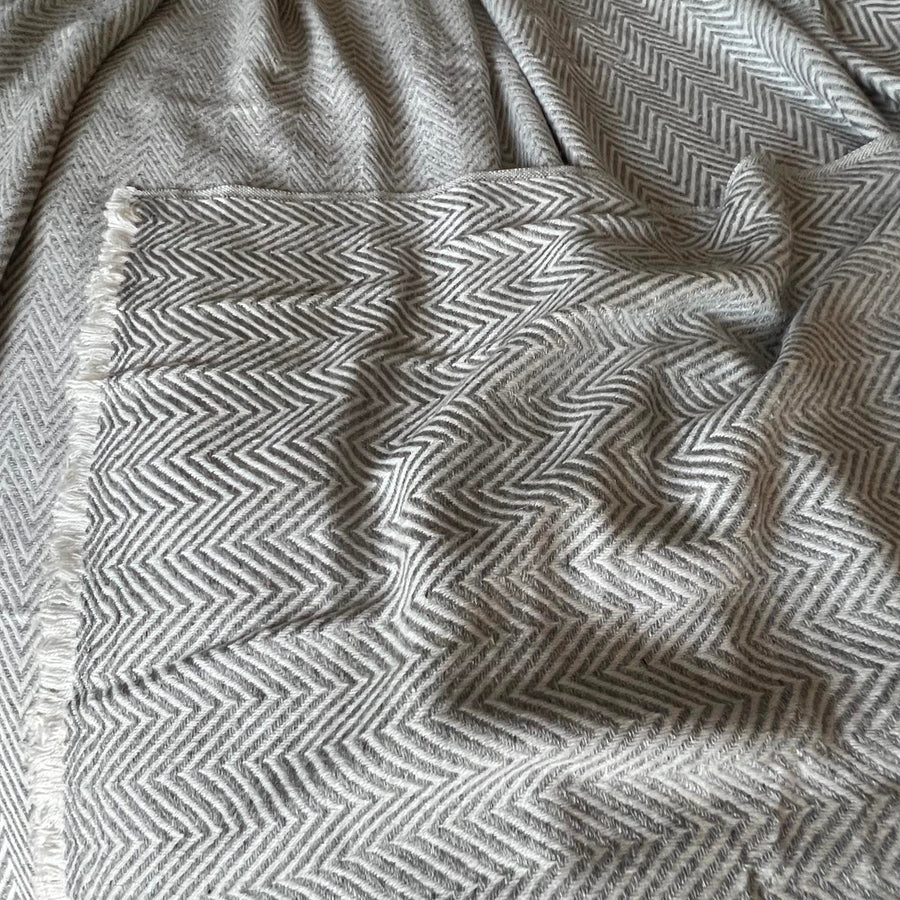 Premium Noble Cashmere Blanket, handwoven in Nepal, 100% pure cashmere, luxury herringbone throw, soft grey, oversized 125x250cm by Wildash London at brixbailey.com