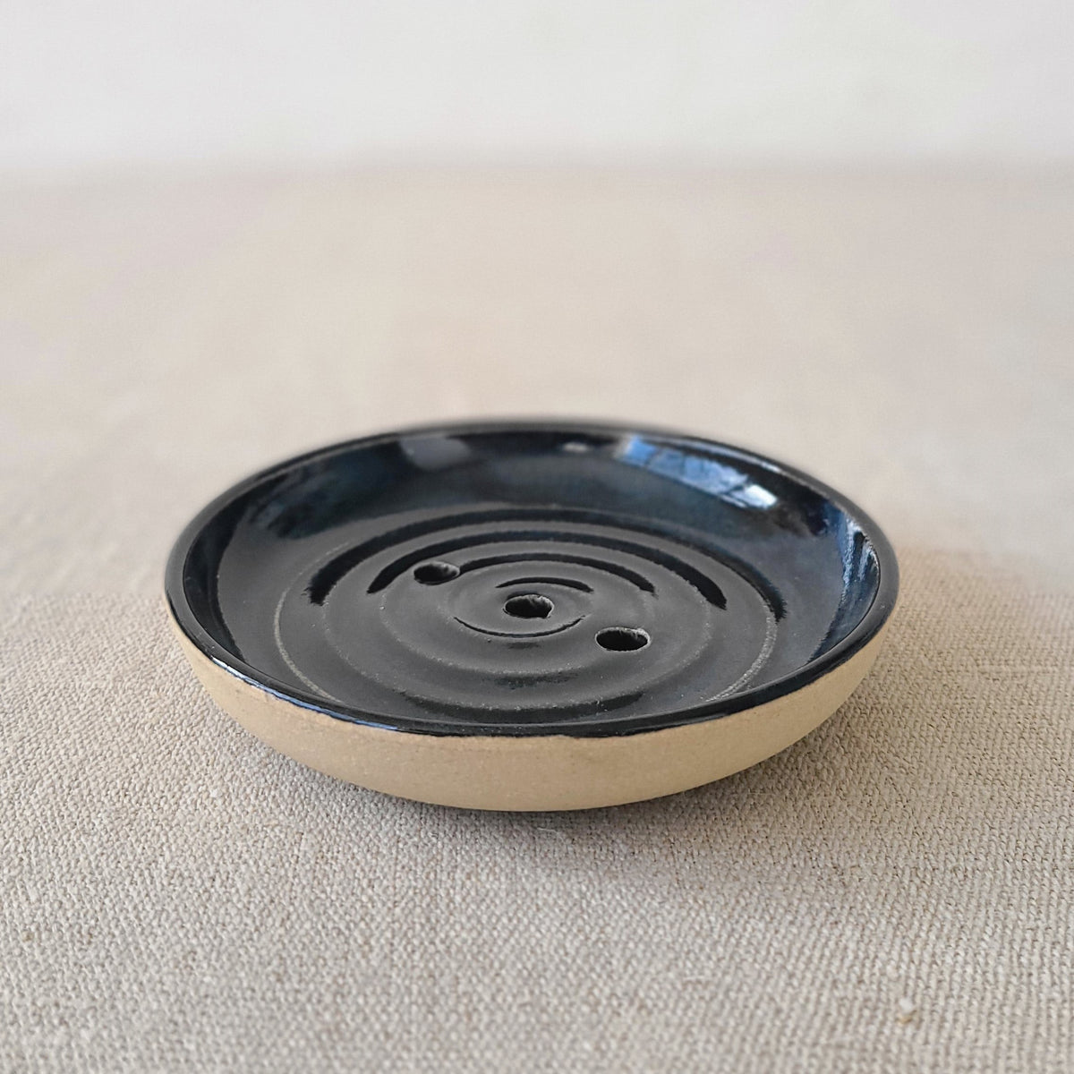Jet Black Classic Soap Dish