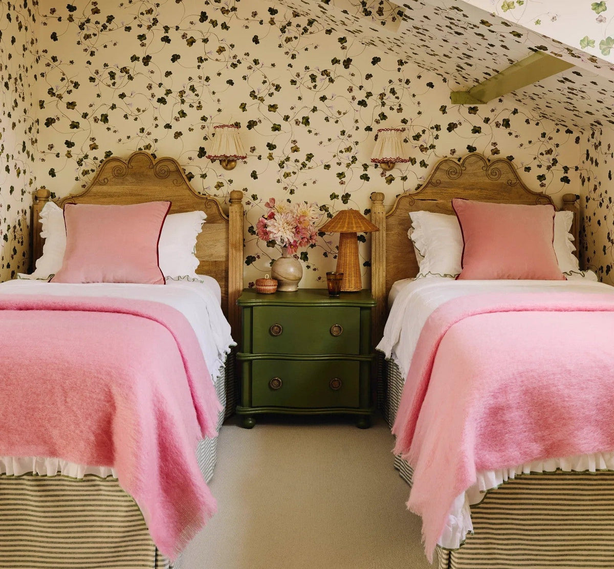 Provence Olive Pillowcase Pair