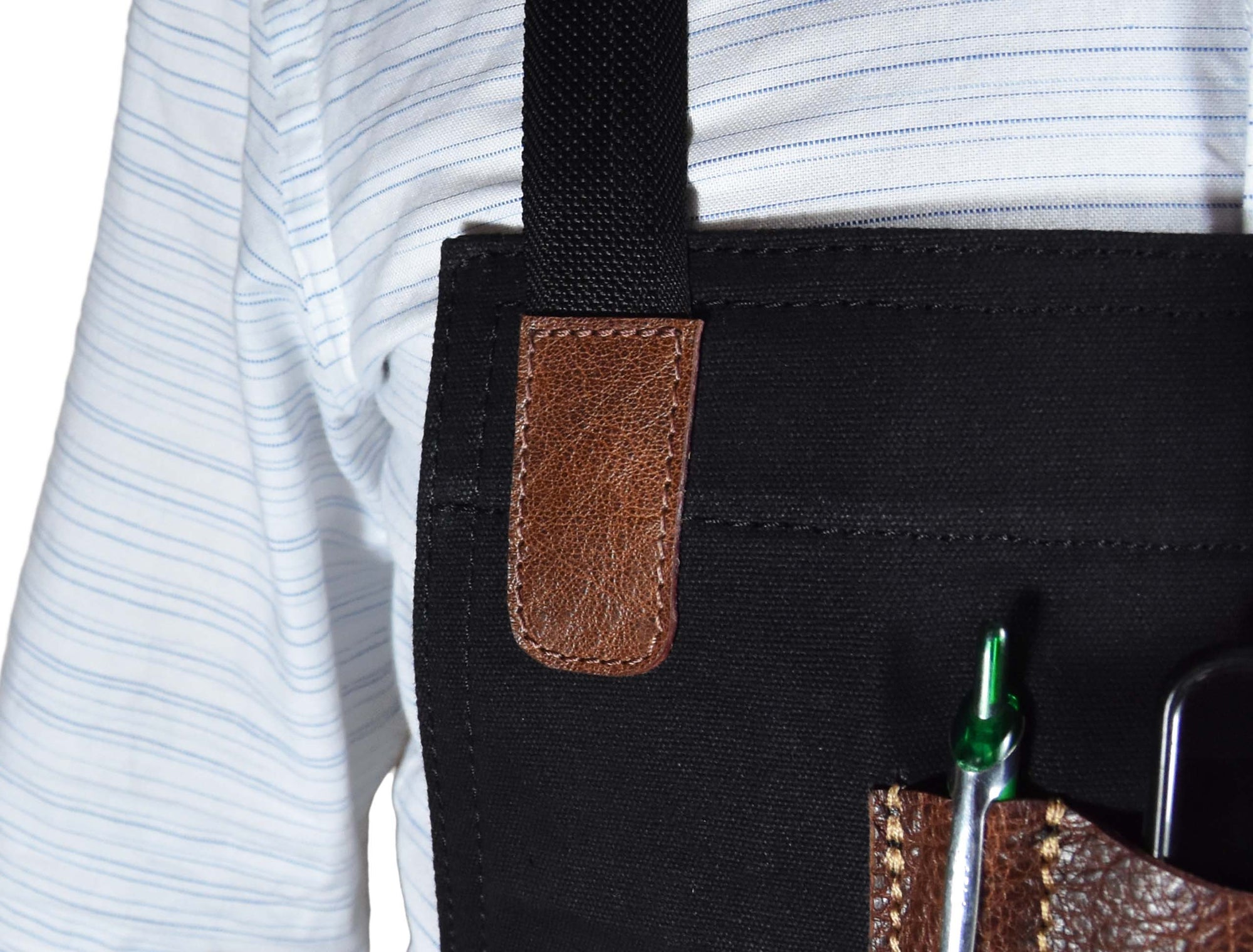 Turin Leather Canvas Apron – Durable &amp; Water-Resistant