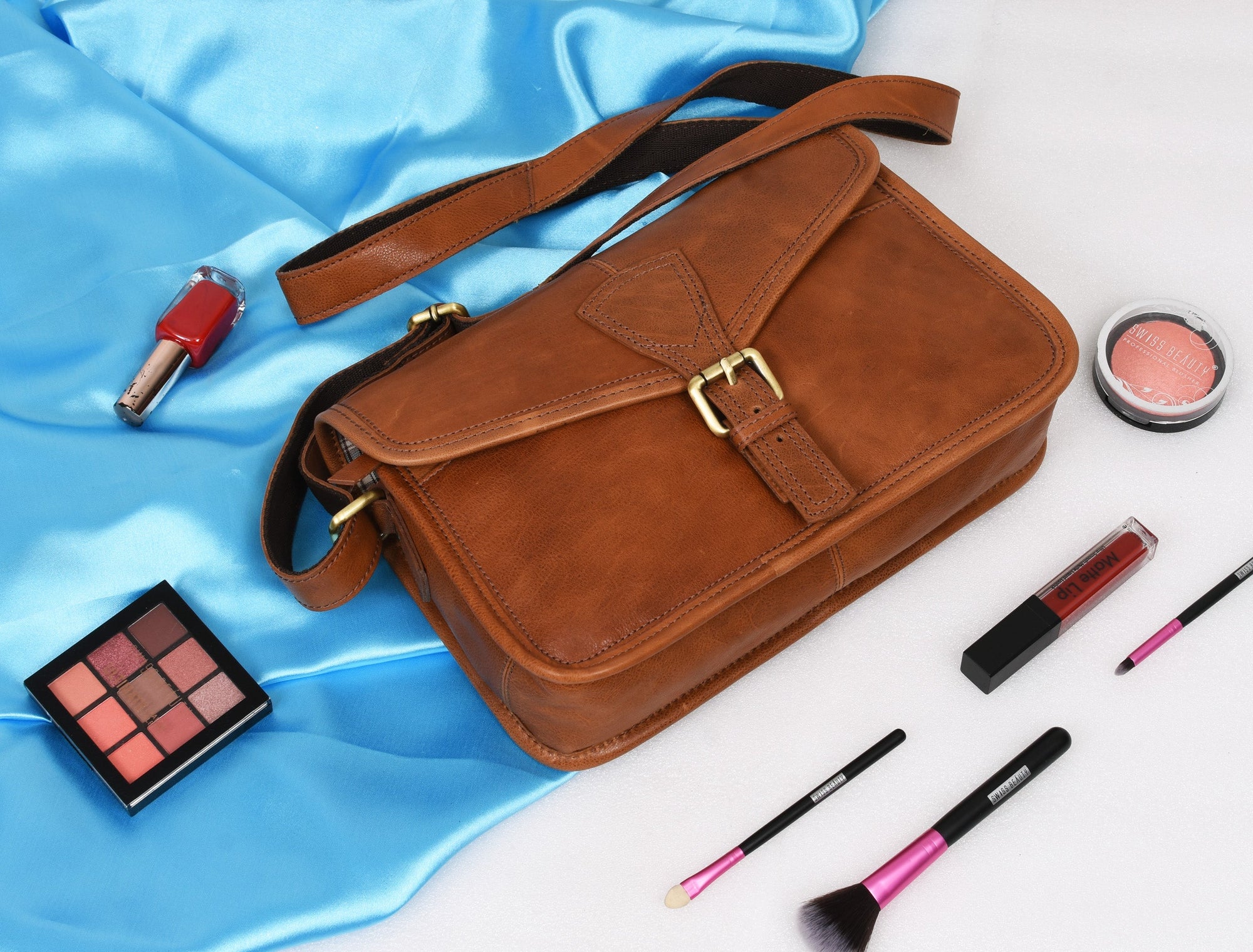Calgary Leather Cross Body Bag