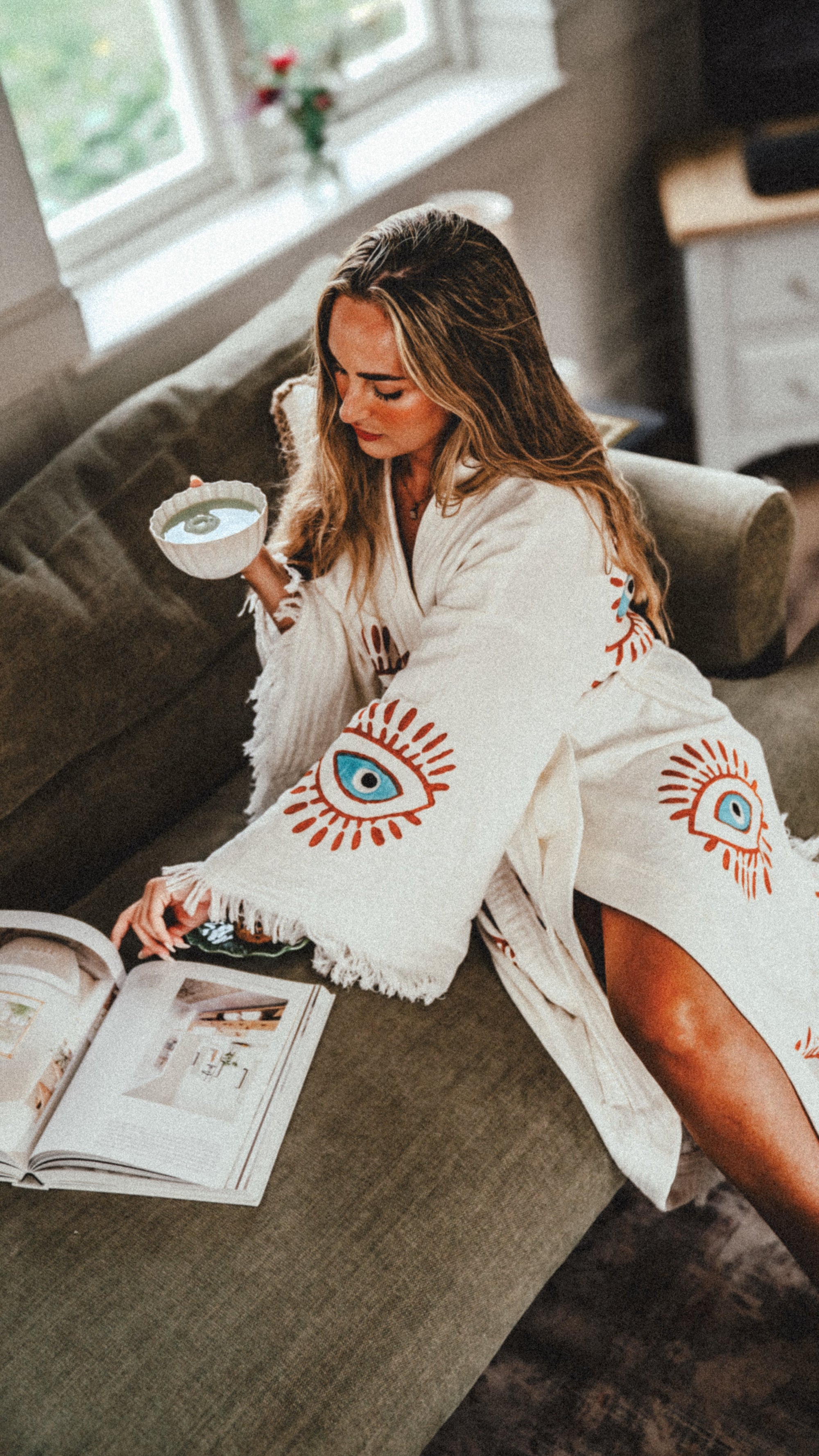 Long Cotton Robe: White with Orange &amp; Blue Eye